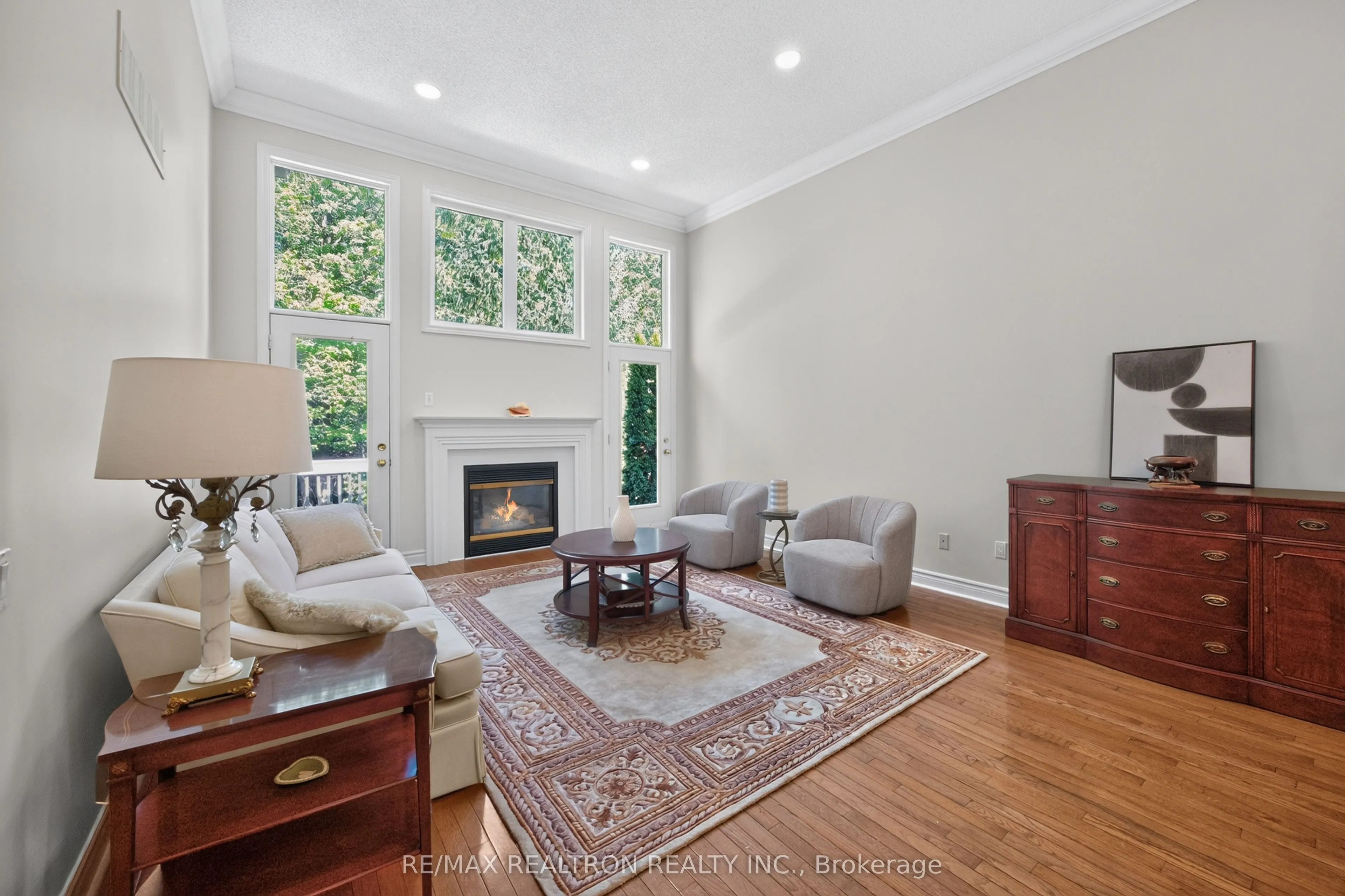402 Morley Cook Crescent #402