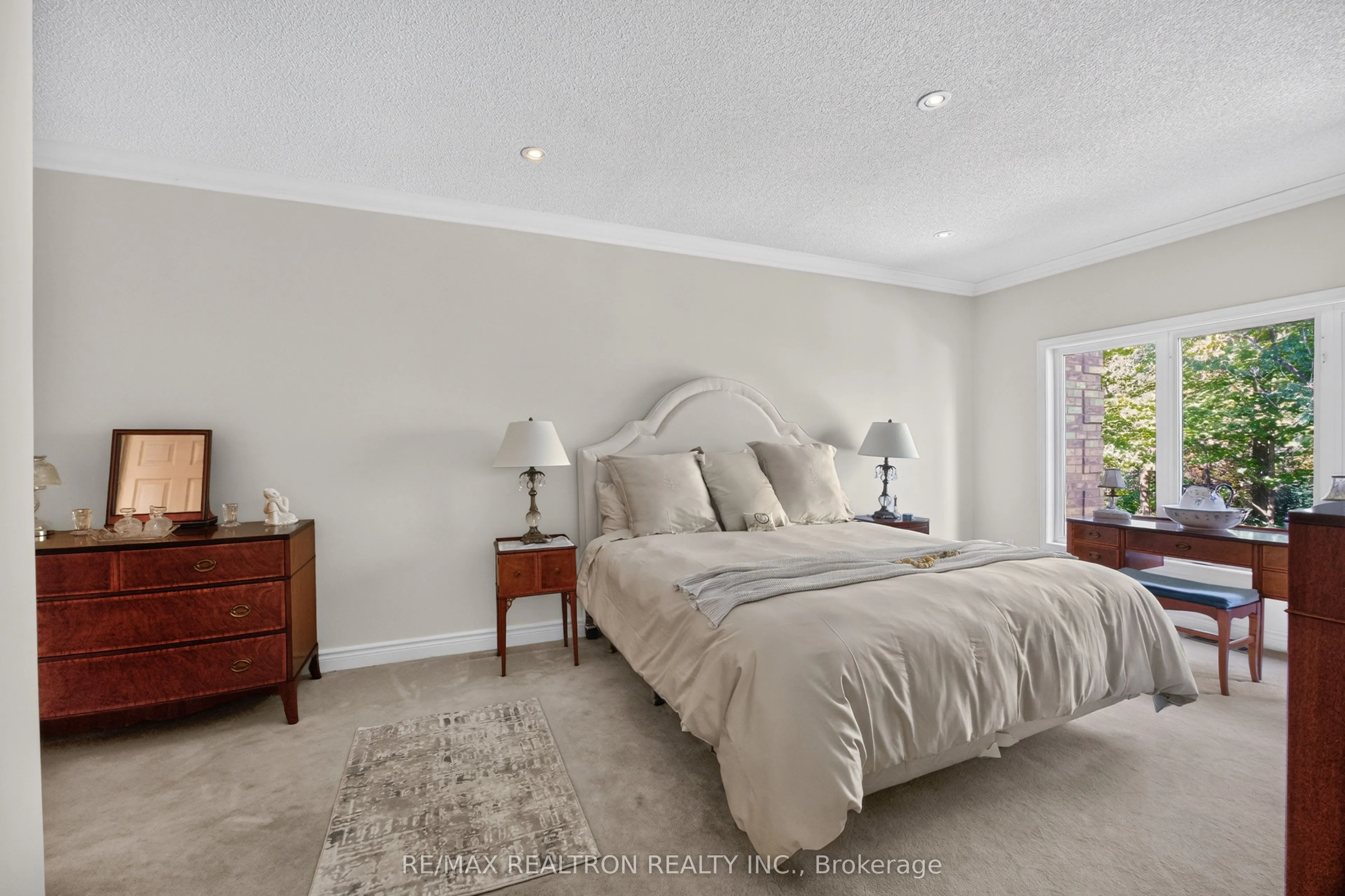 402 Morley Cook Crescent #402