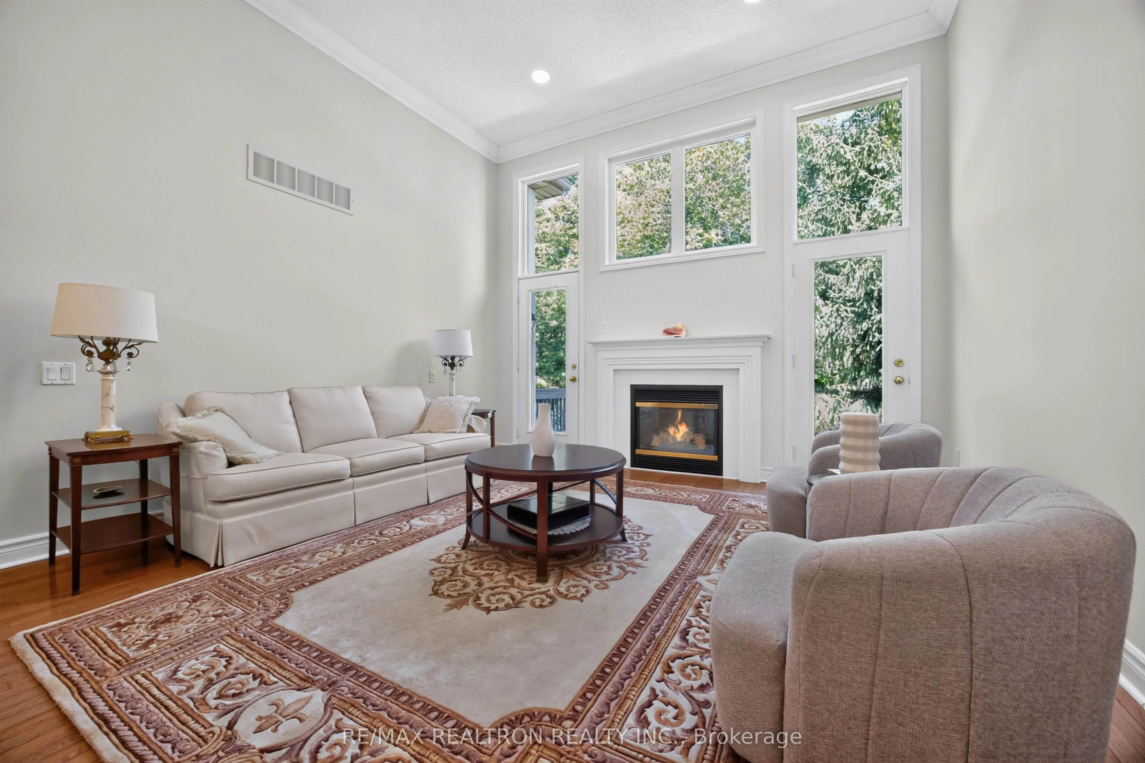 402 Morley Cook Crescent #402