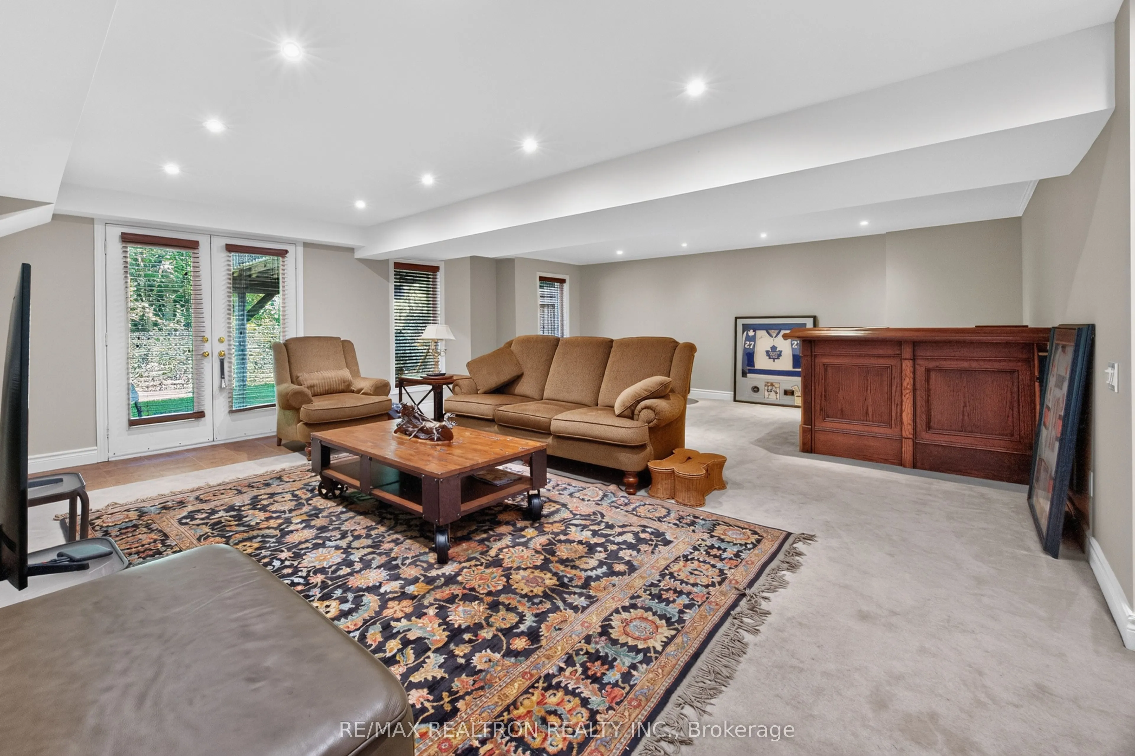 402 Morley Cook Crescent #402