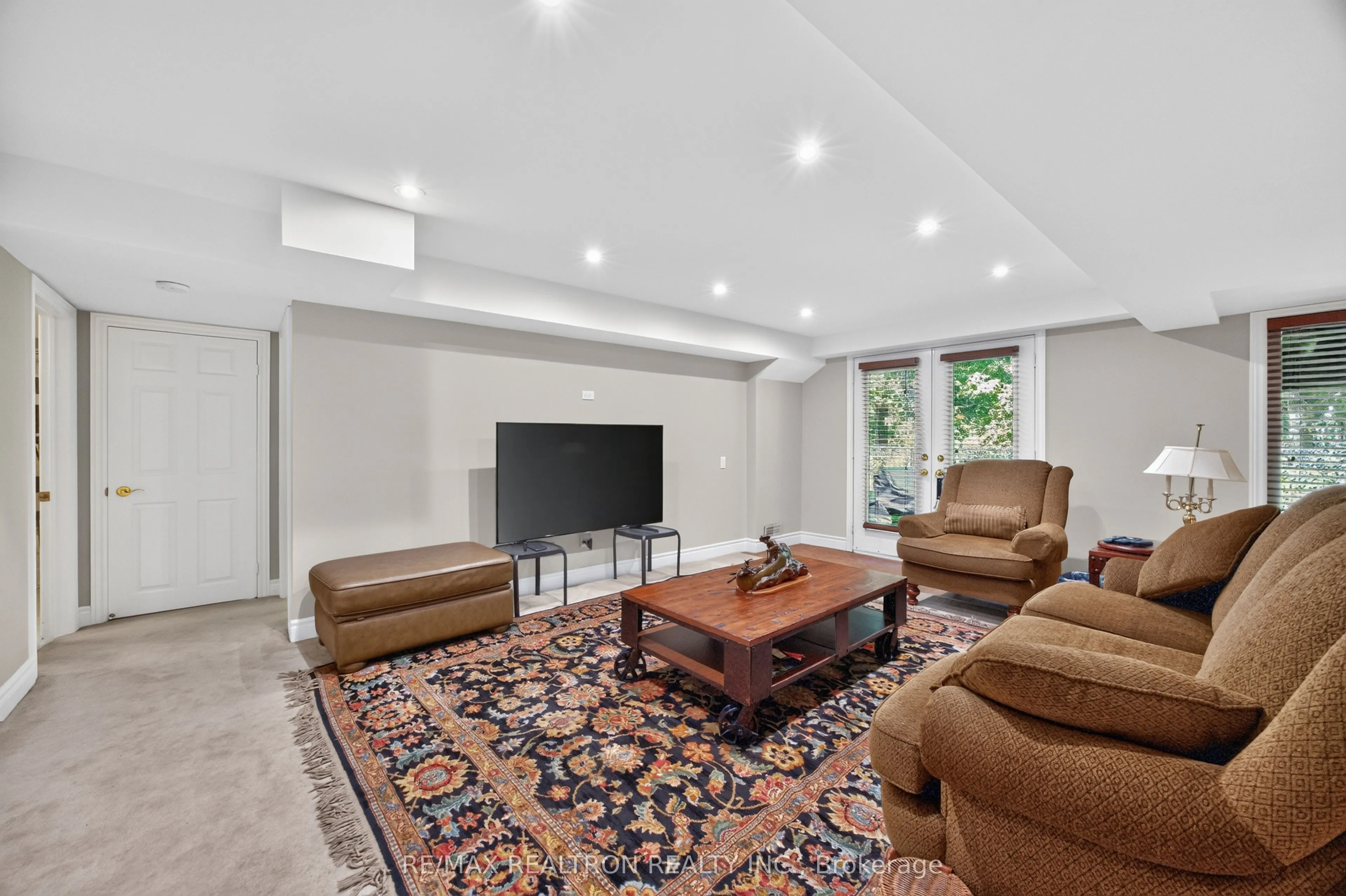 402 Morley Cook Crescent #402