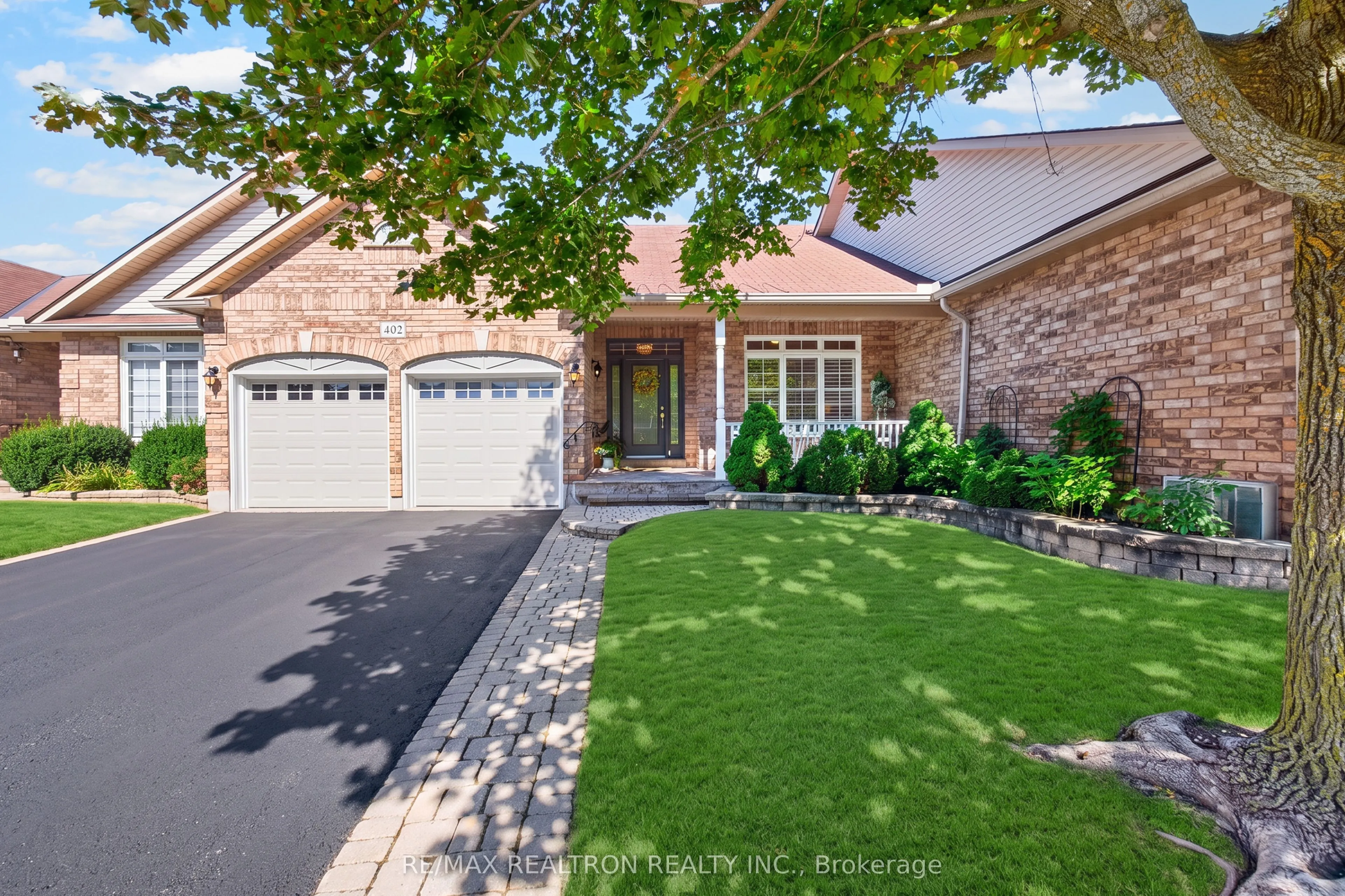 402 Morley Cook Crescent #402
