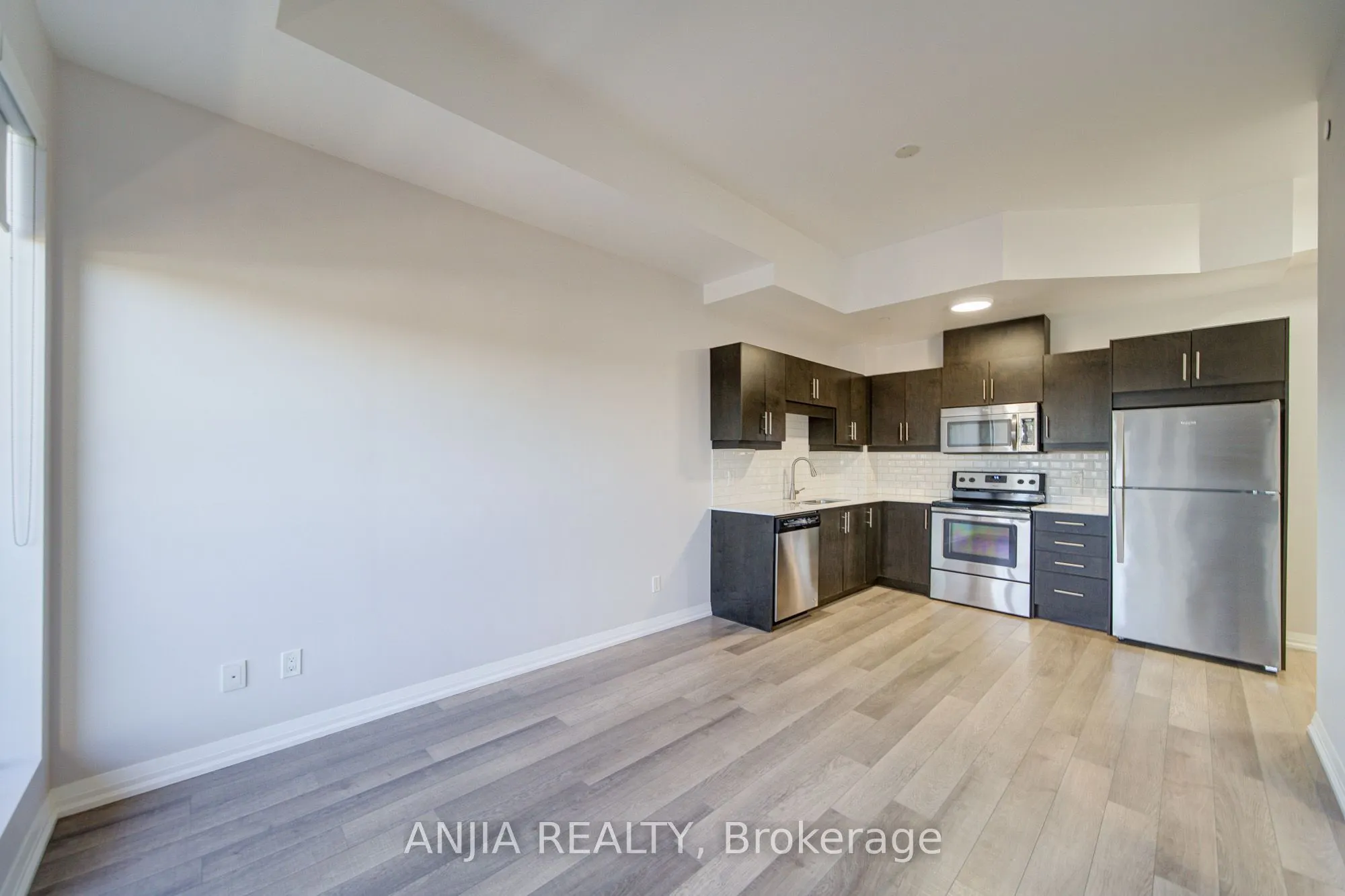 9506 Markham Road #1903