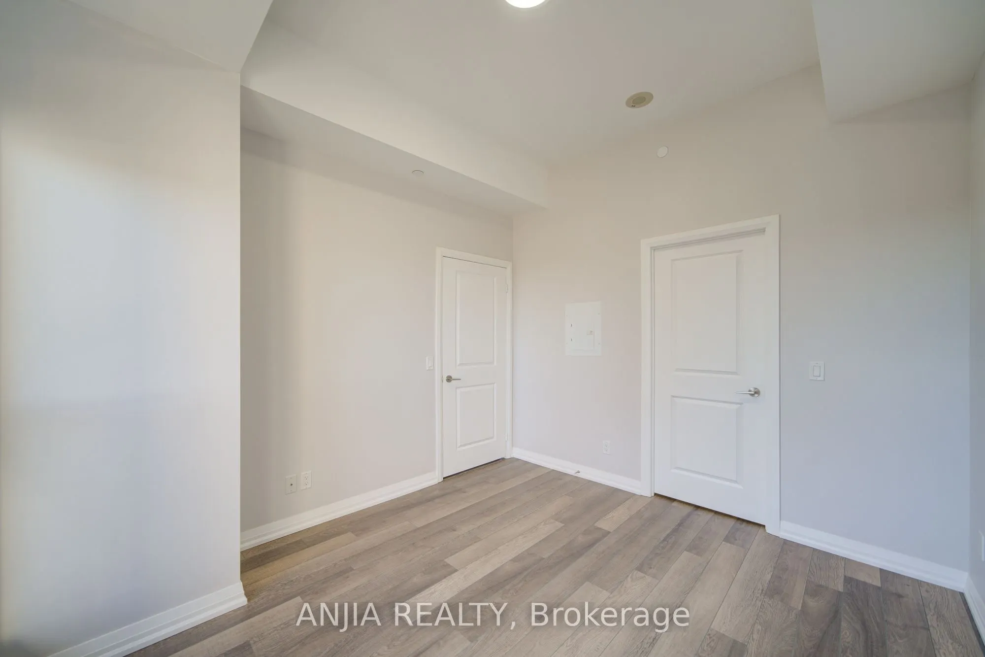 9506 Markham Road #1903