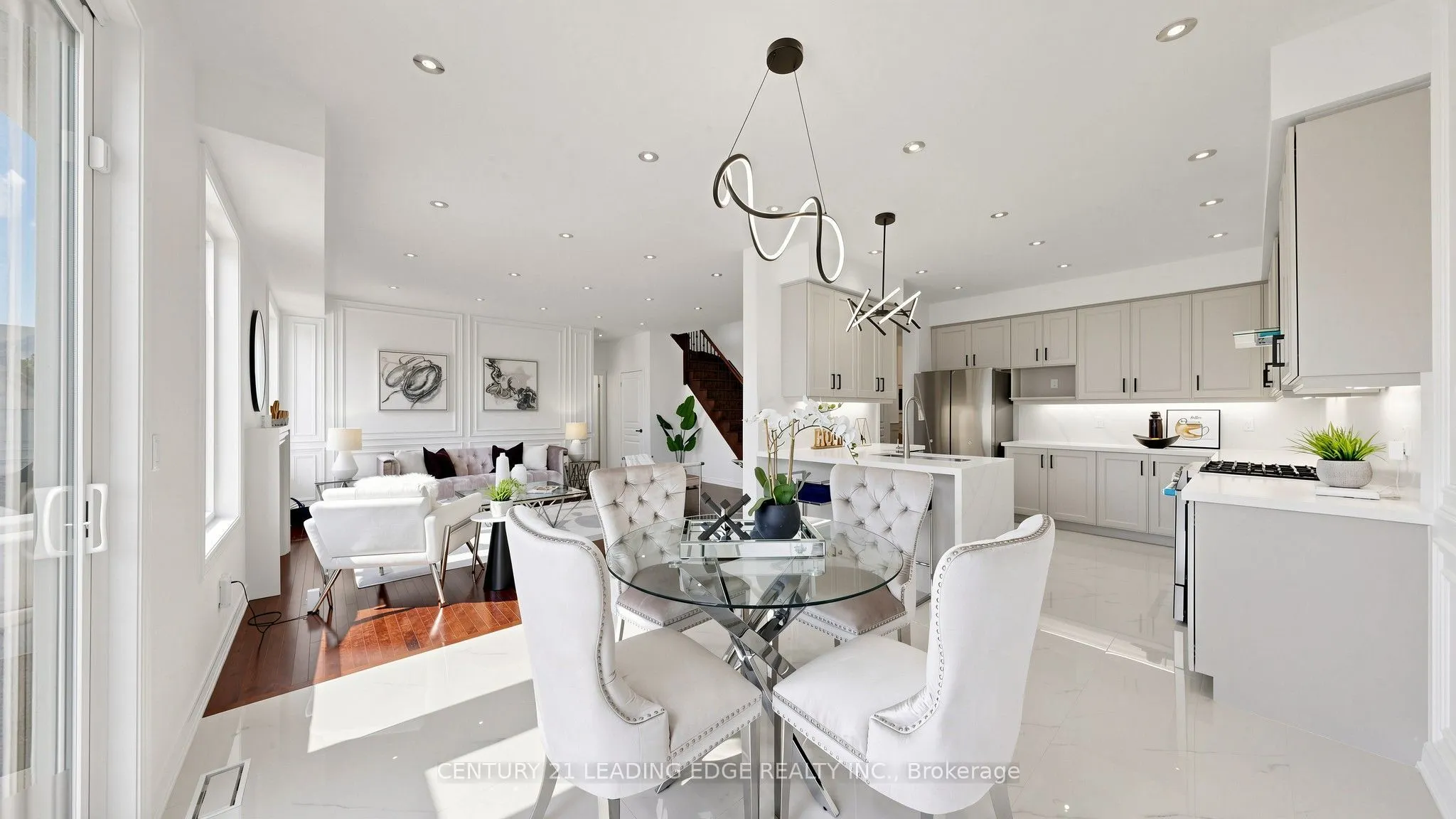 7 Philips Lake Court