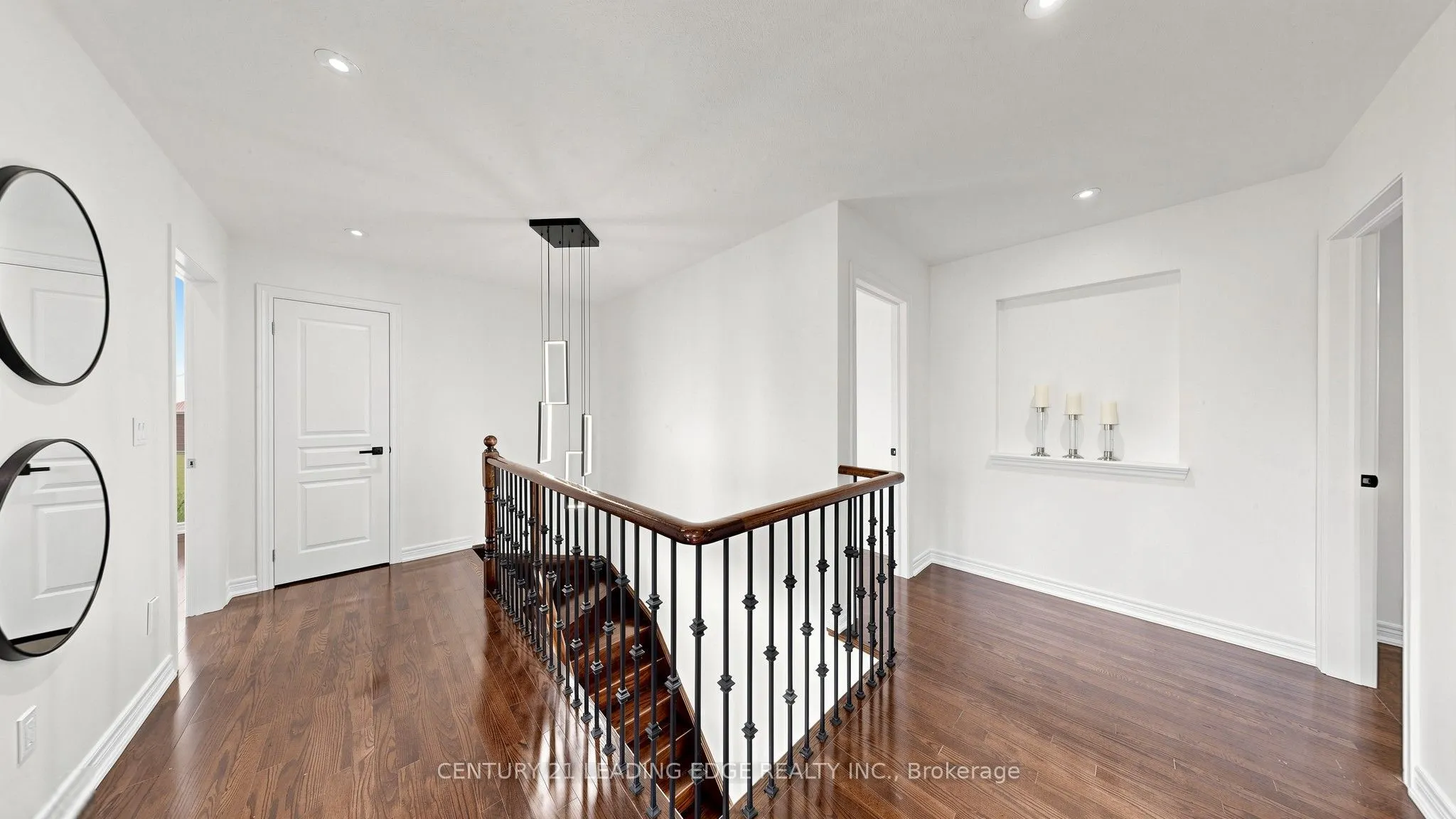 7 Philips Lake Court