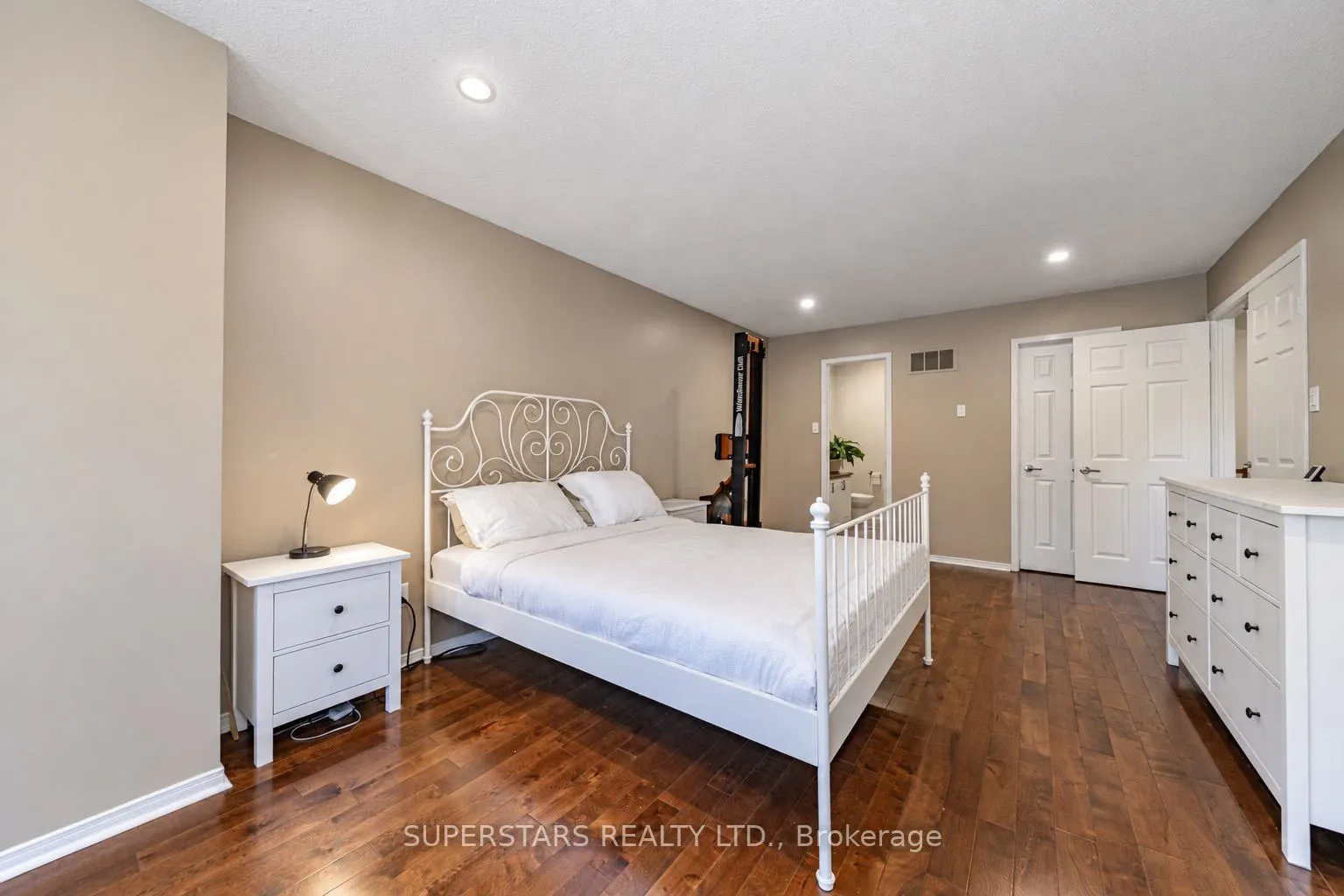 109 Heathwood Heights Drive