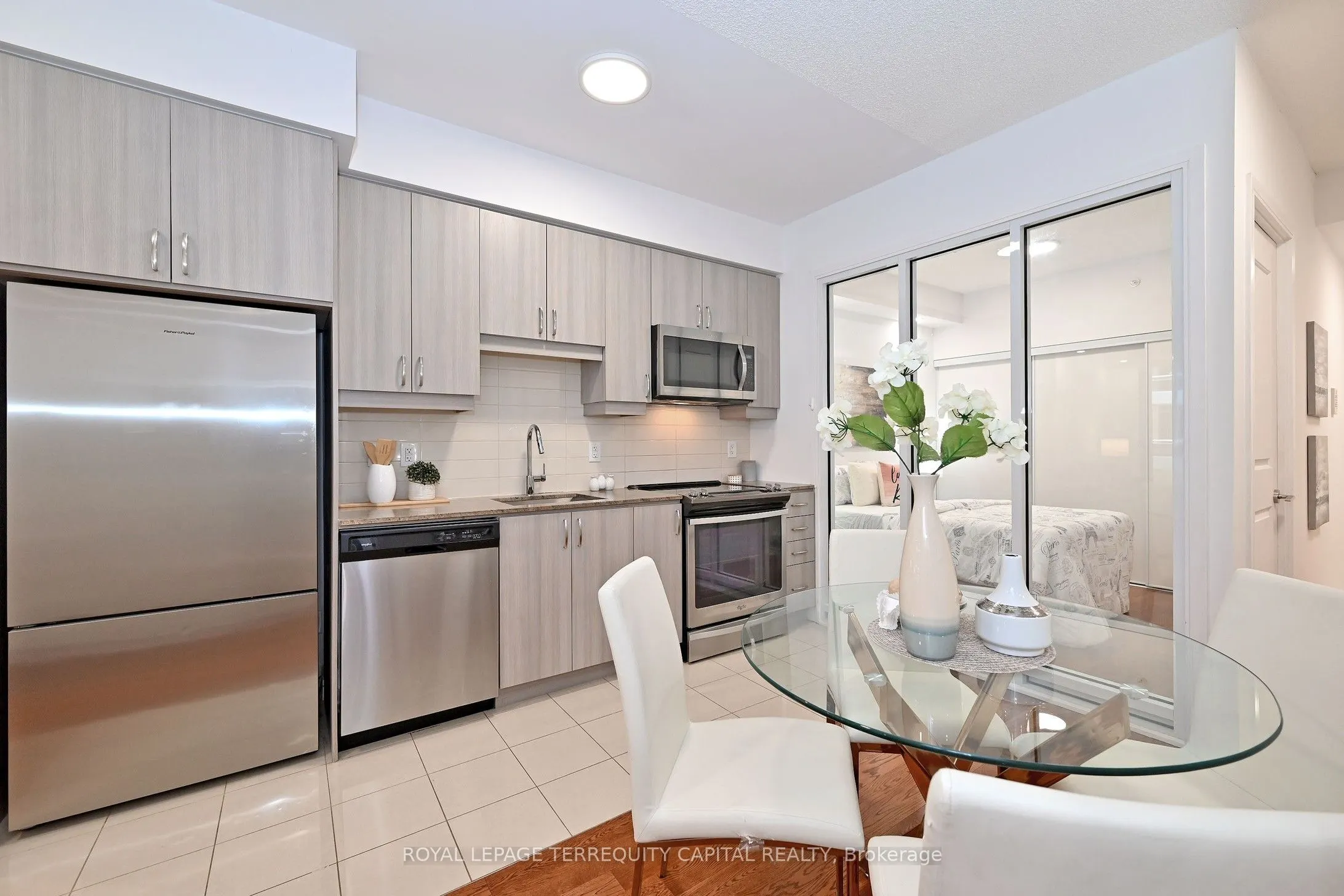 9199 Yonge Street #306