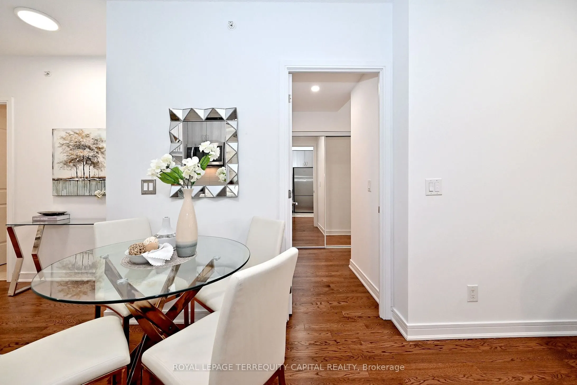 9199 Yonge Street #306