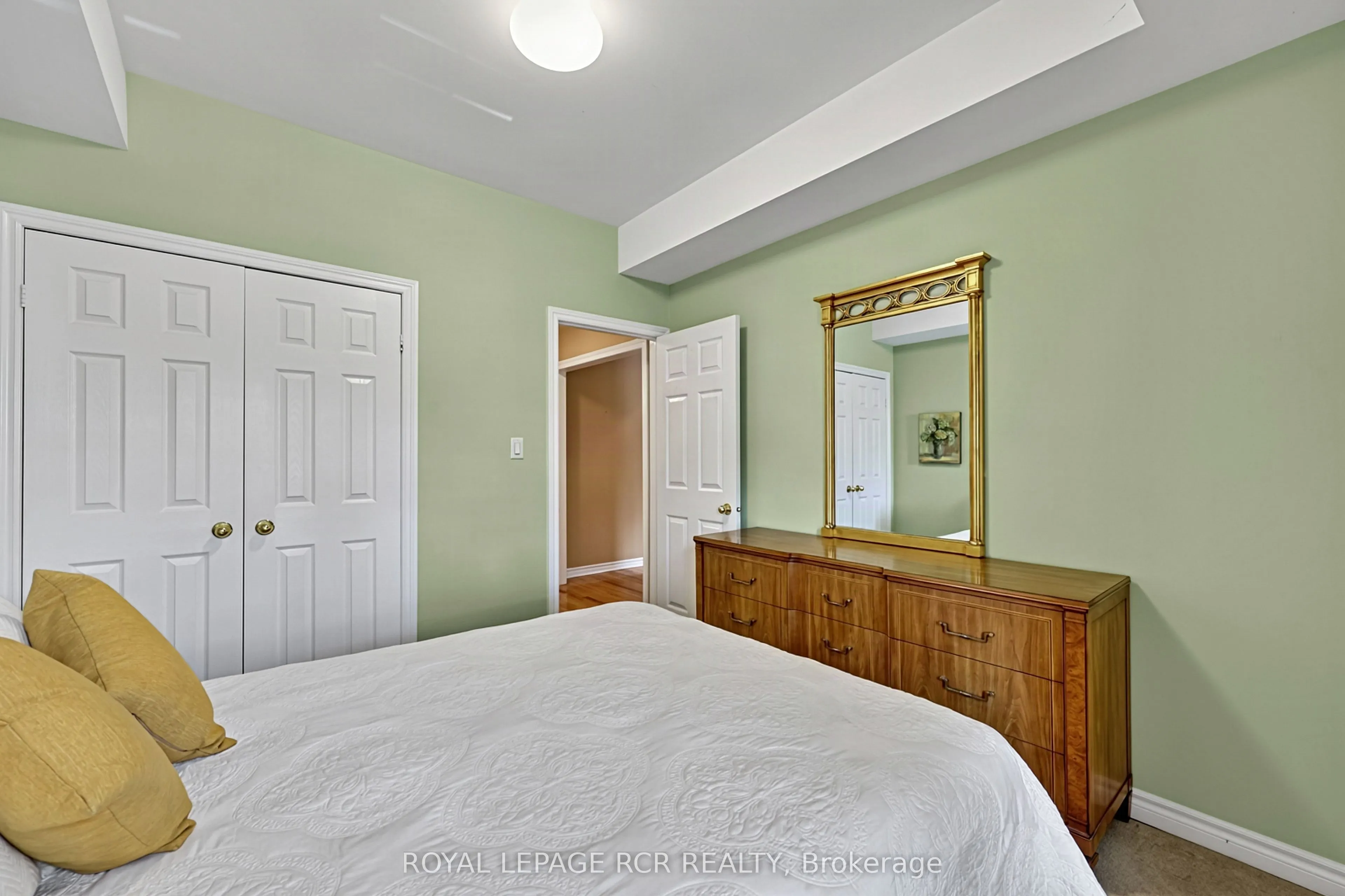 520 Silken Laumann Drive #11