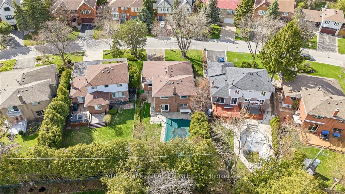 27 Ladyslipper Court