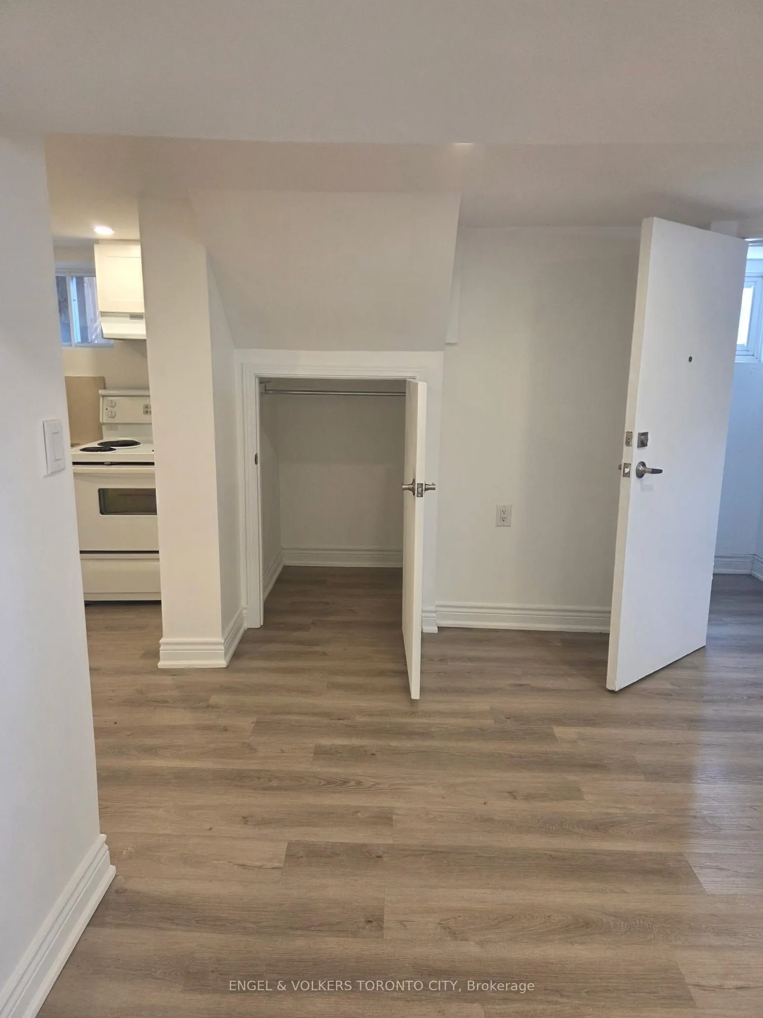 37 Newbury Drive #Basement
