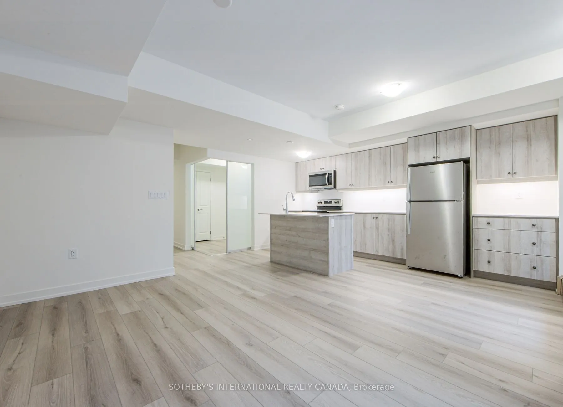 58 Elizabeth Street S #2102