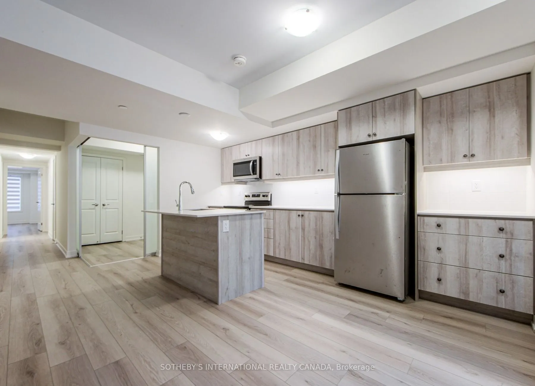 58 Elizabeth Street S #2102