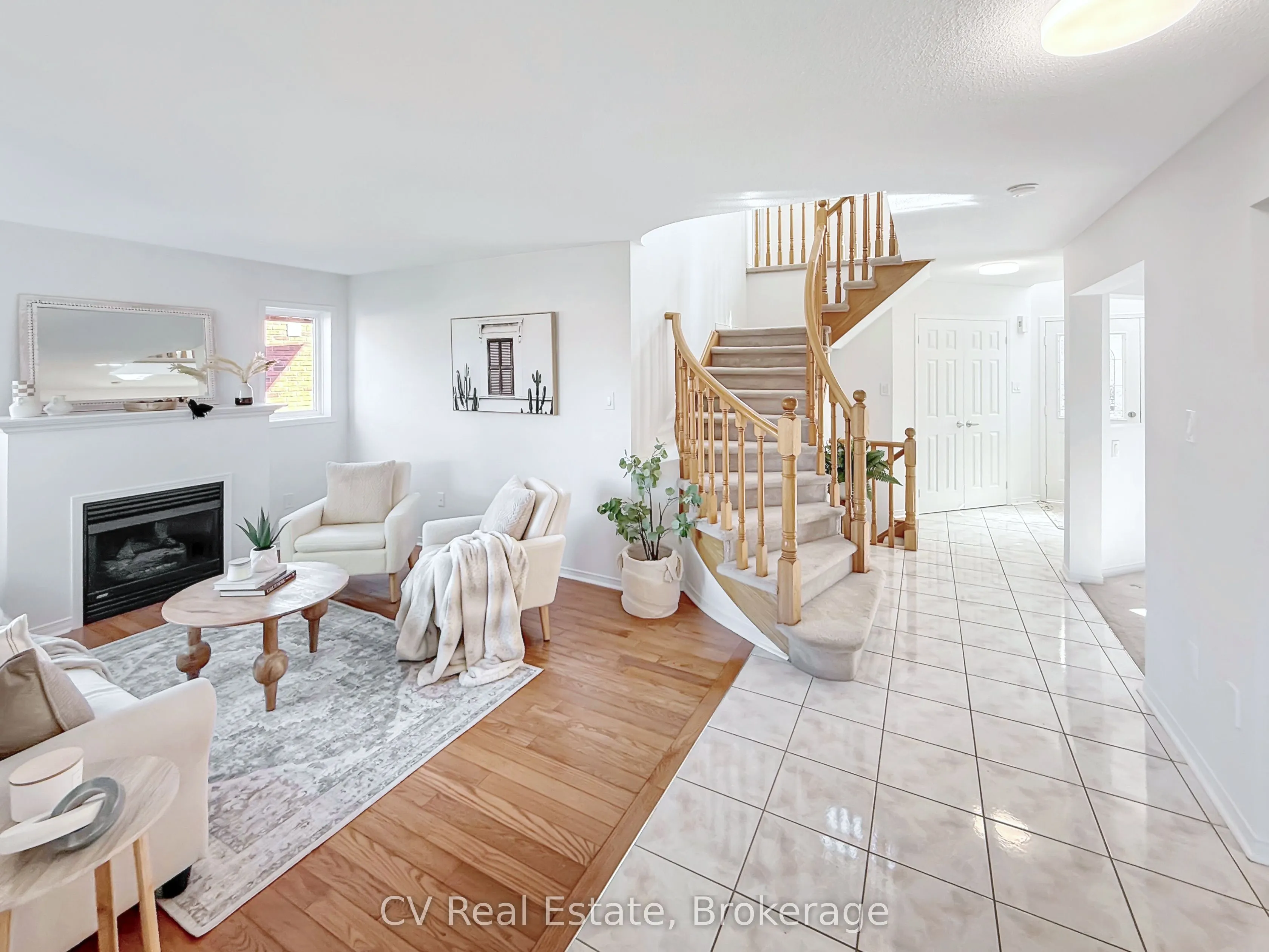 1338 Vincent Crescent