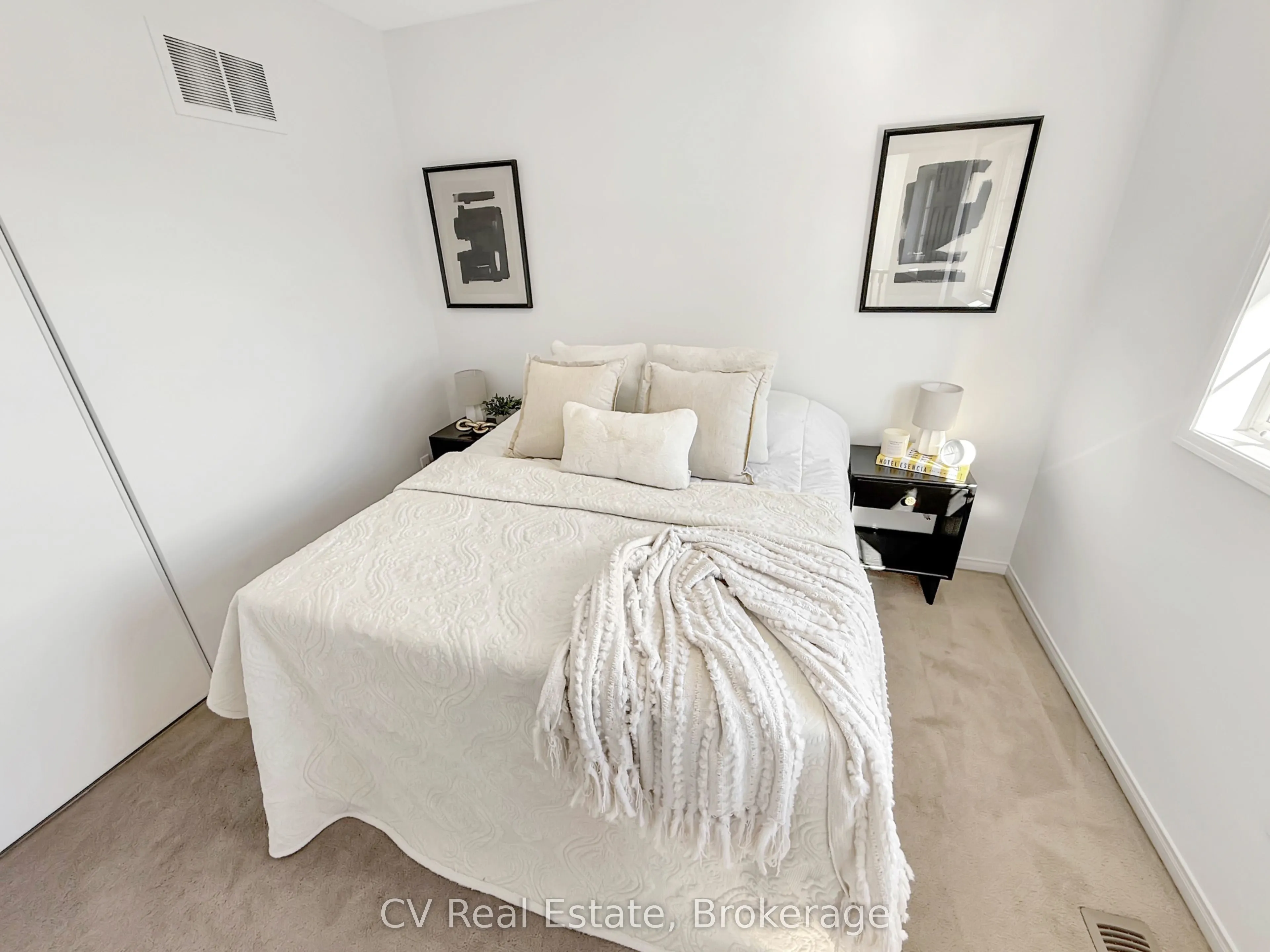1338 Vincent Crescent