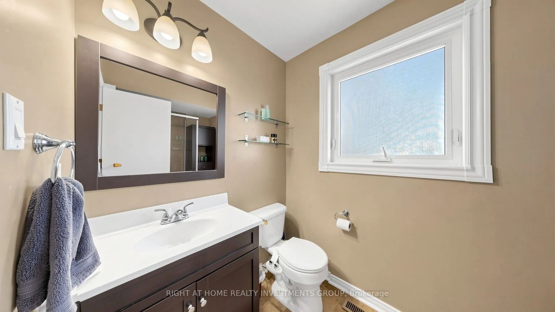 86 Burling Place