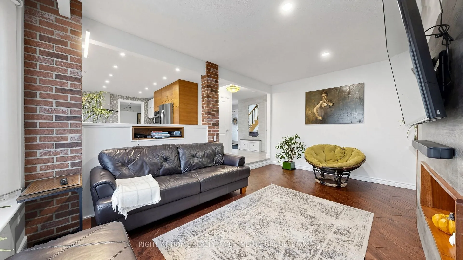 86 Burling Place