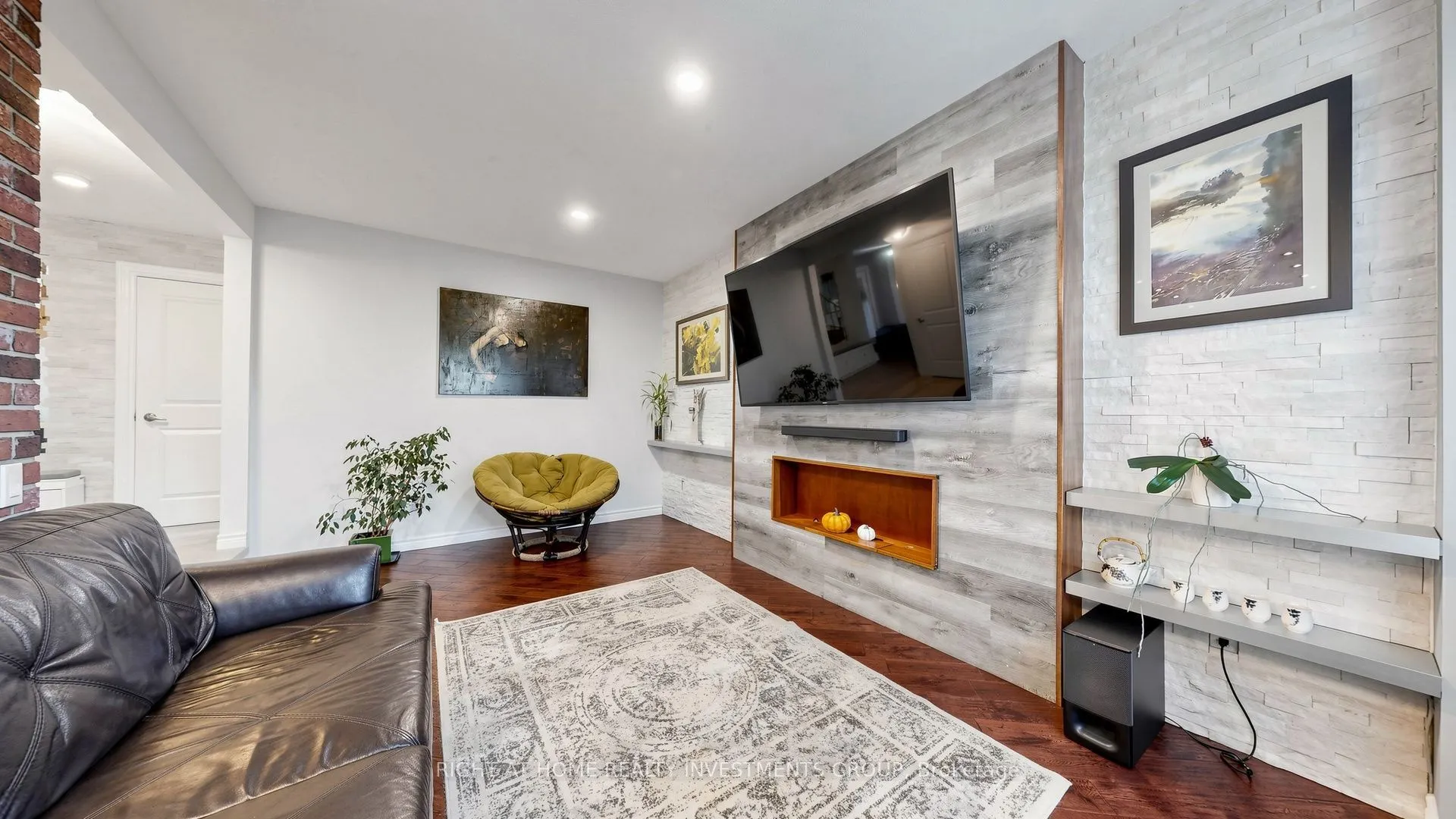 86 Burling Place