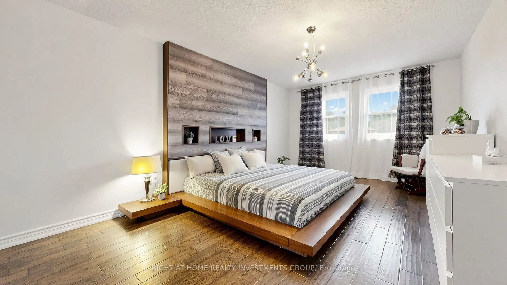 86 Burling Place