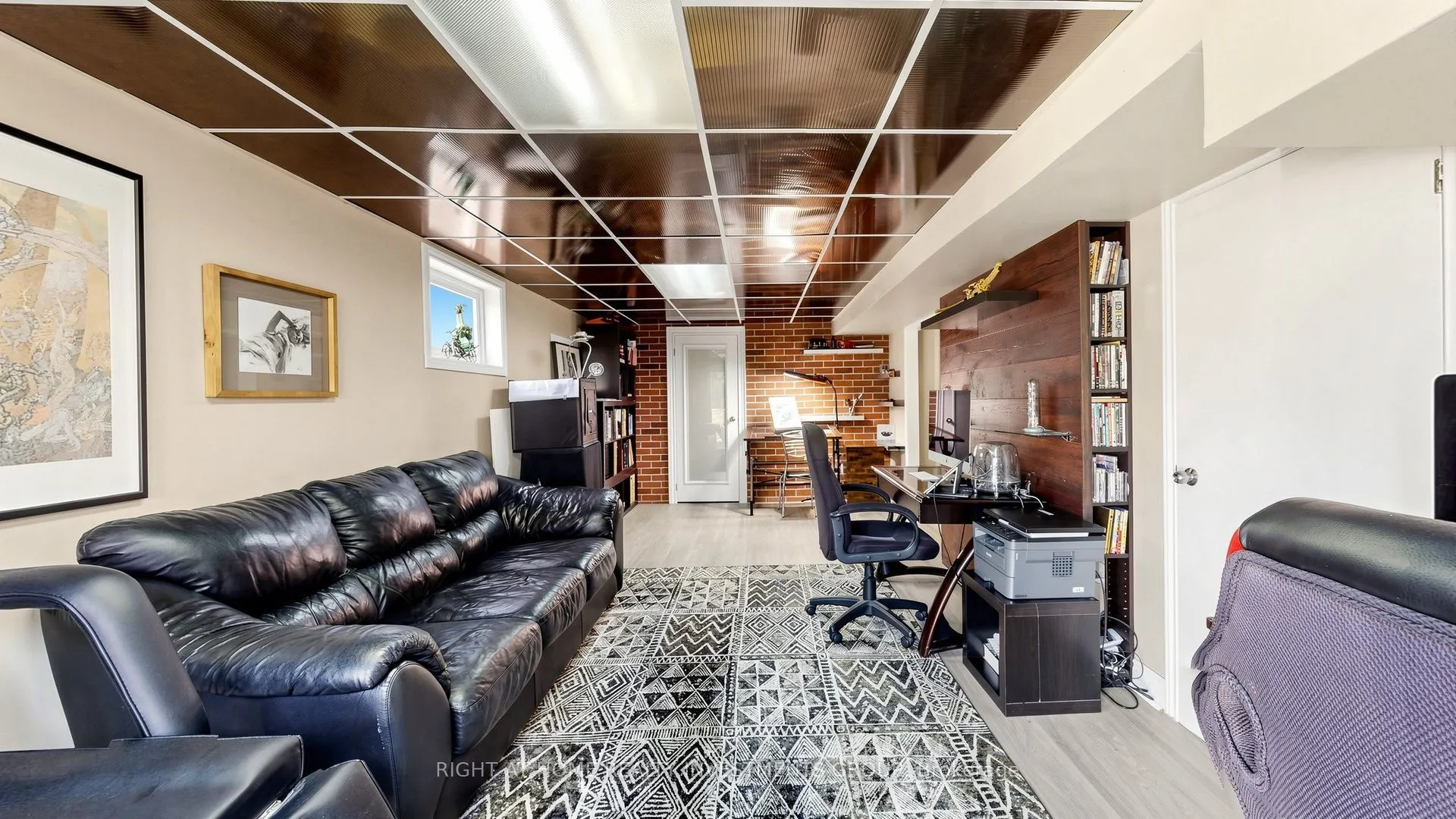 86 Burling Place