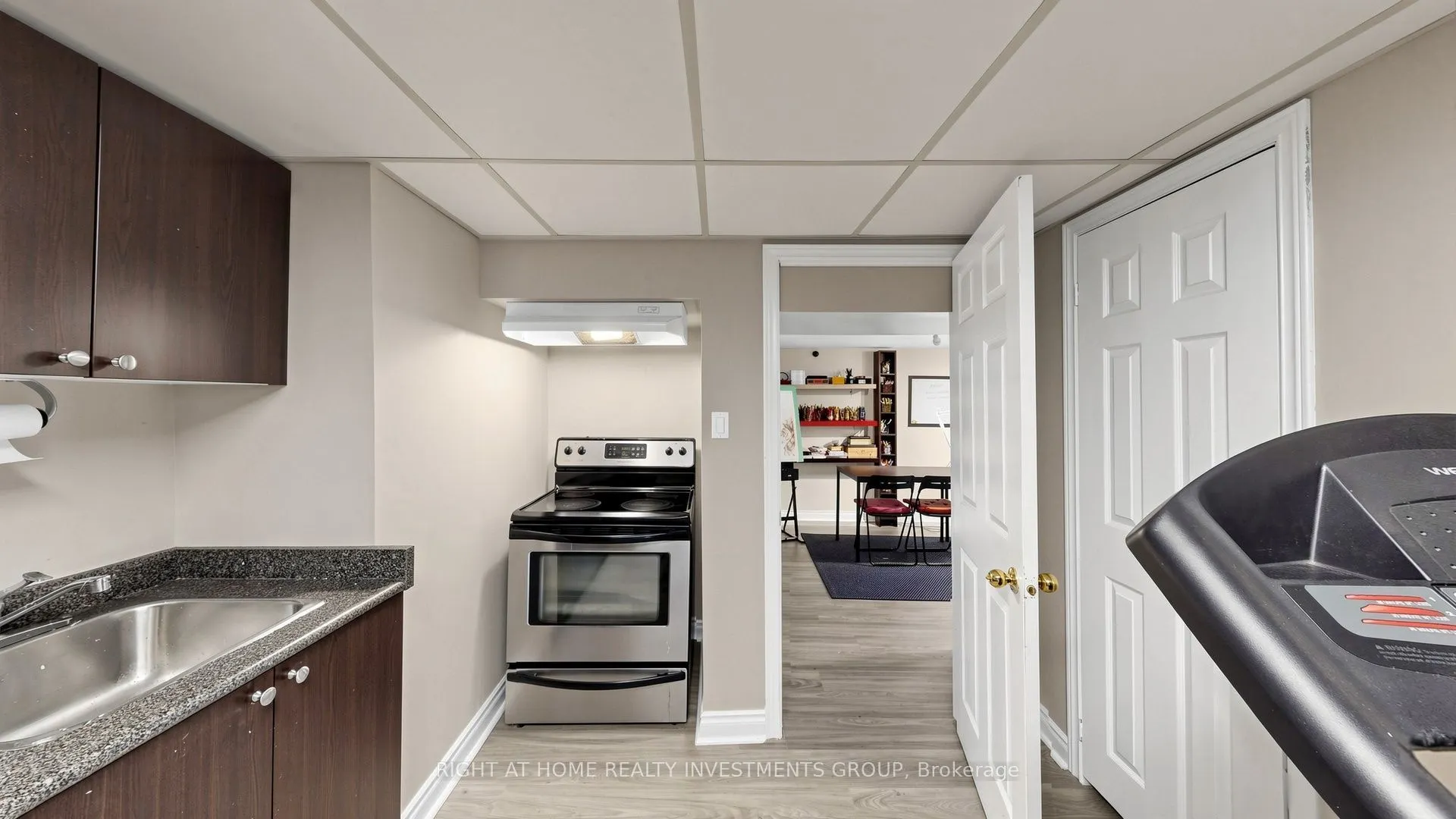 86 Burling Place