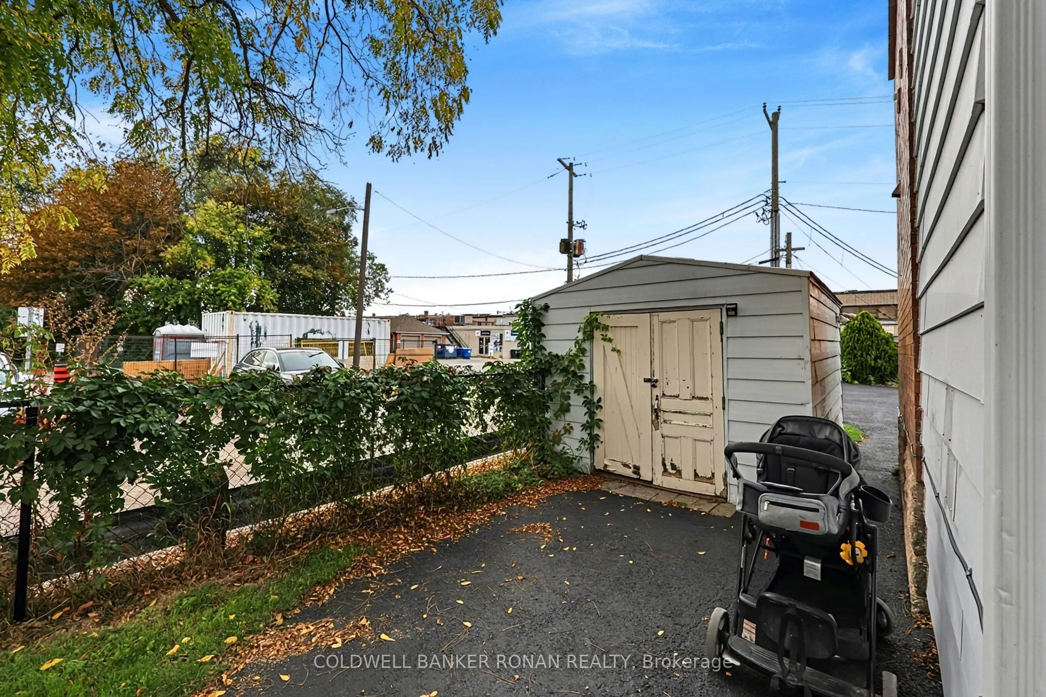 18 Church Street S