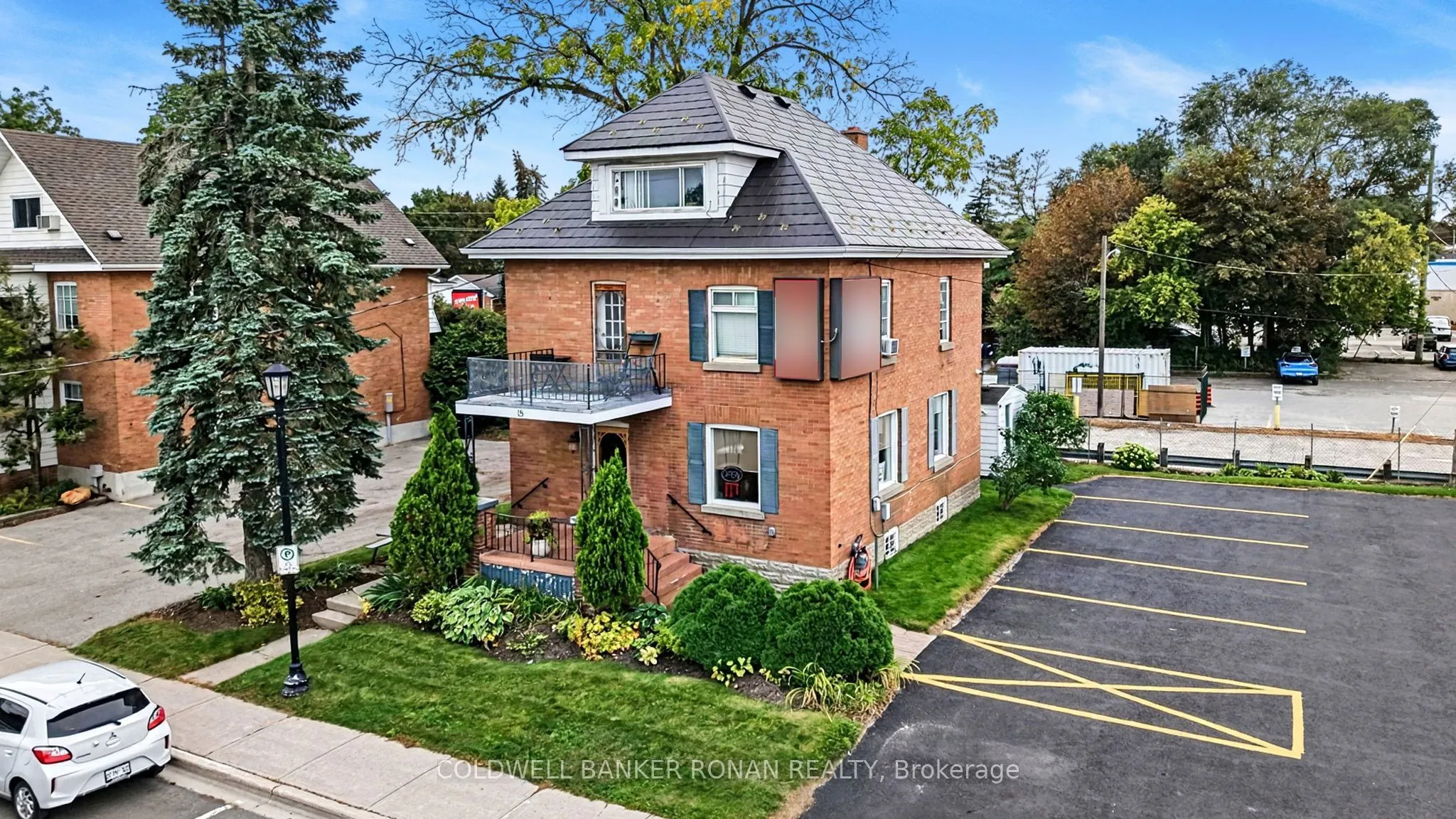 18 Church Street S
