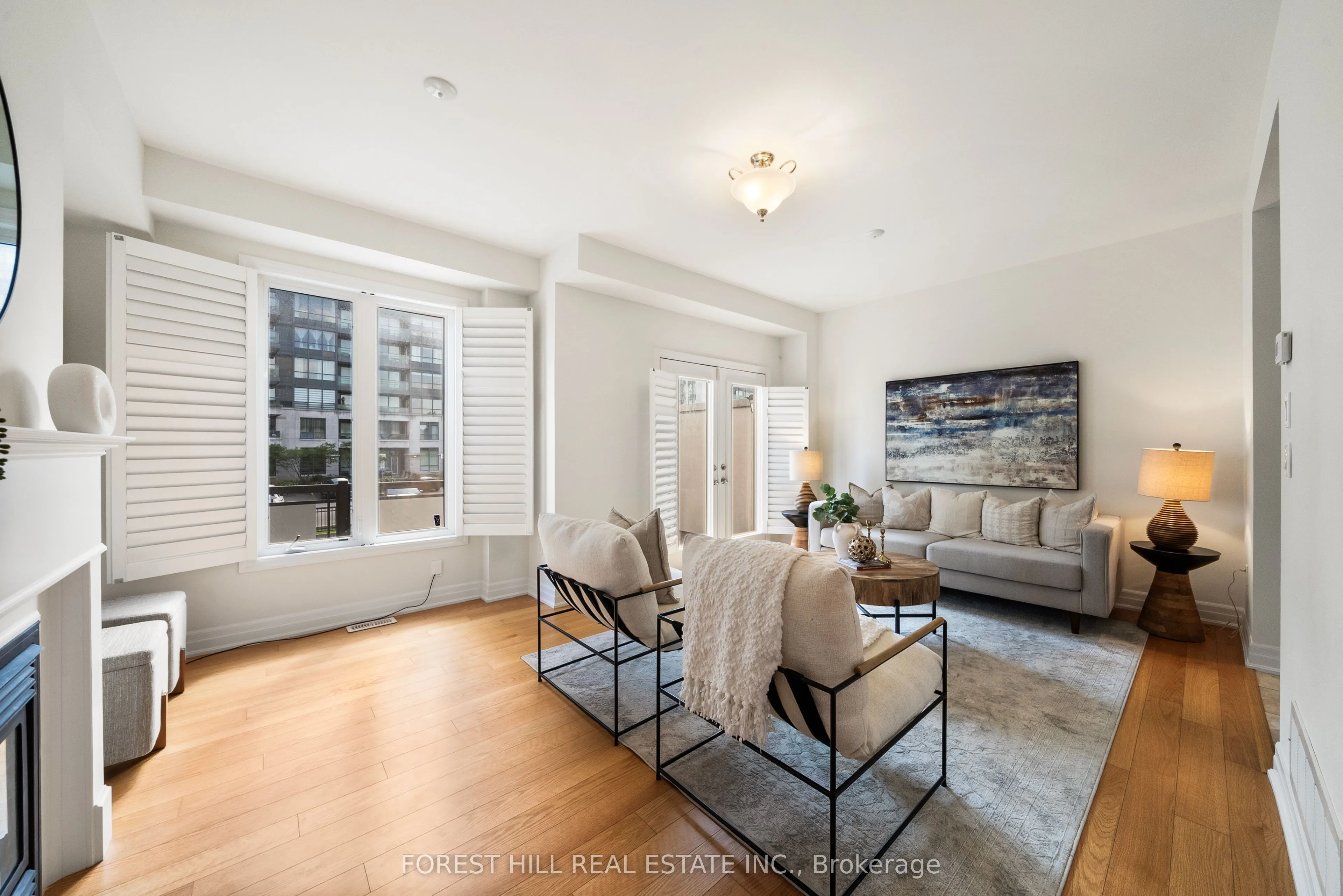 25 Beverley Glen Boulevard #25