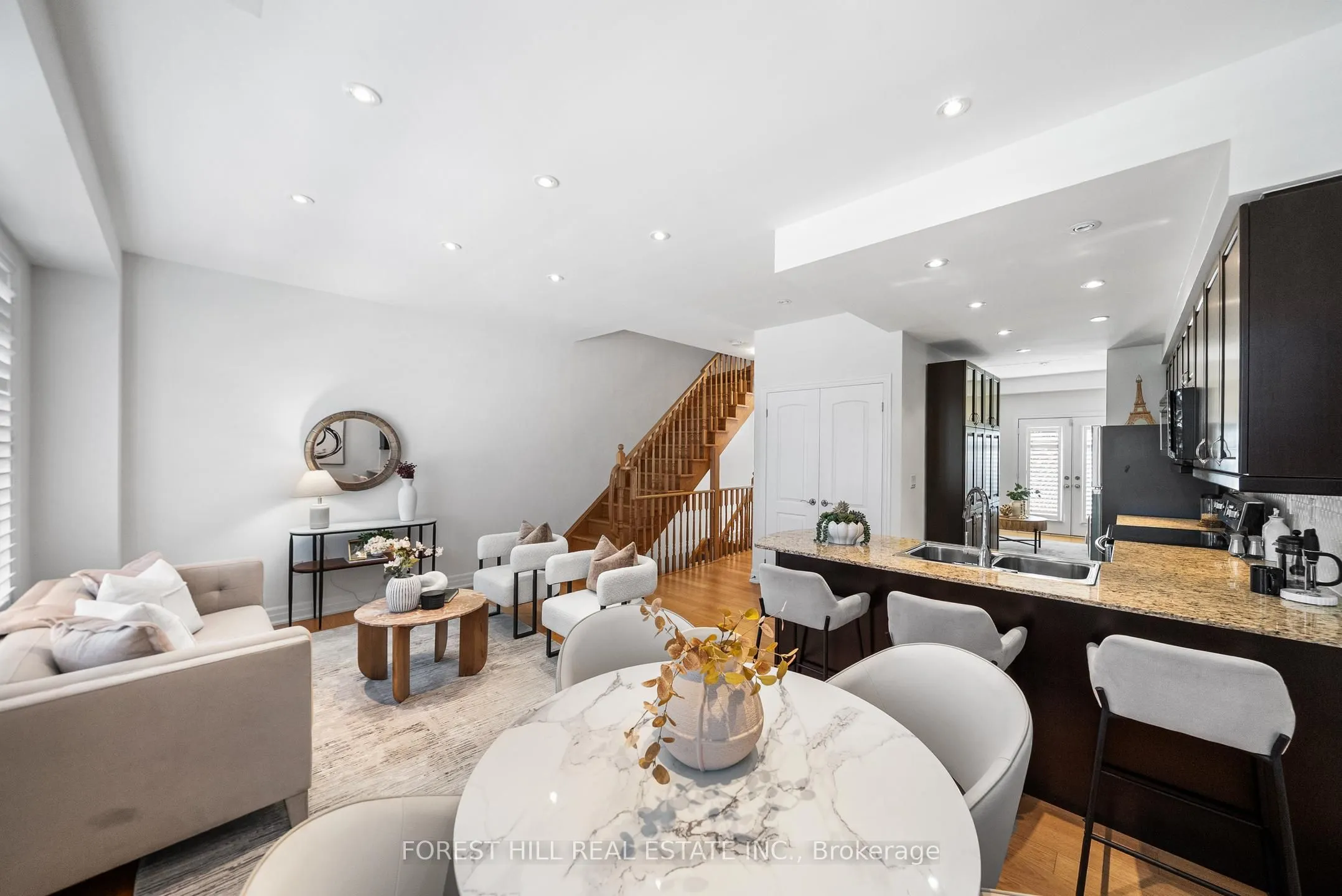 25 Beverley Glen Boulevard #25