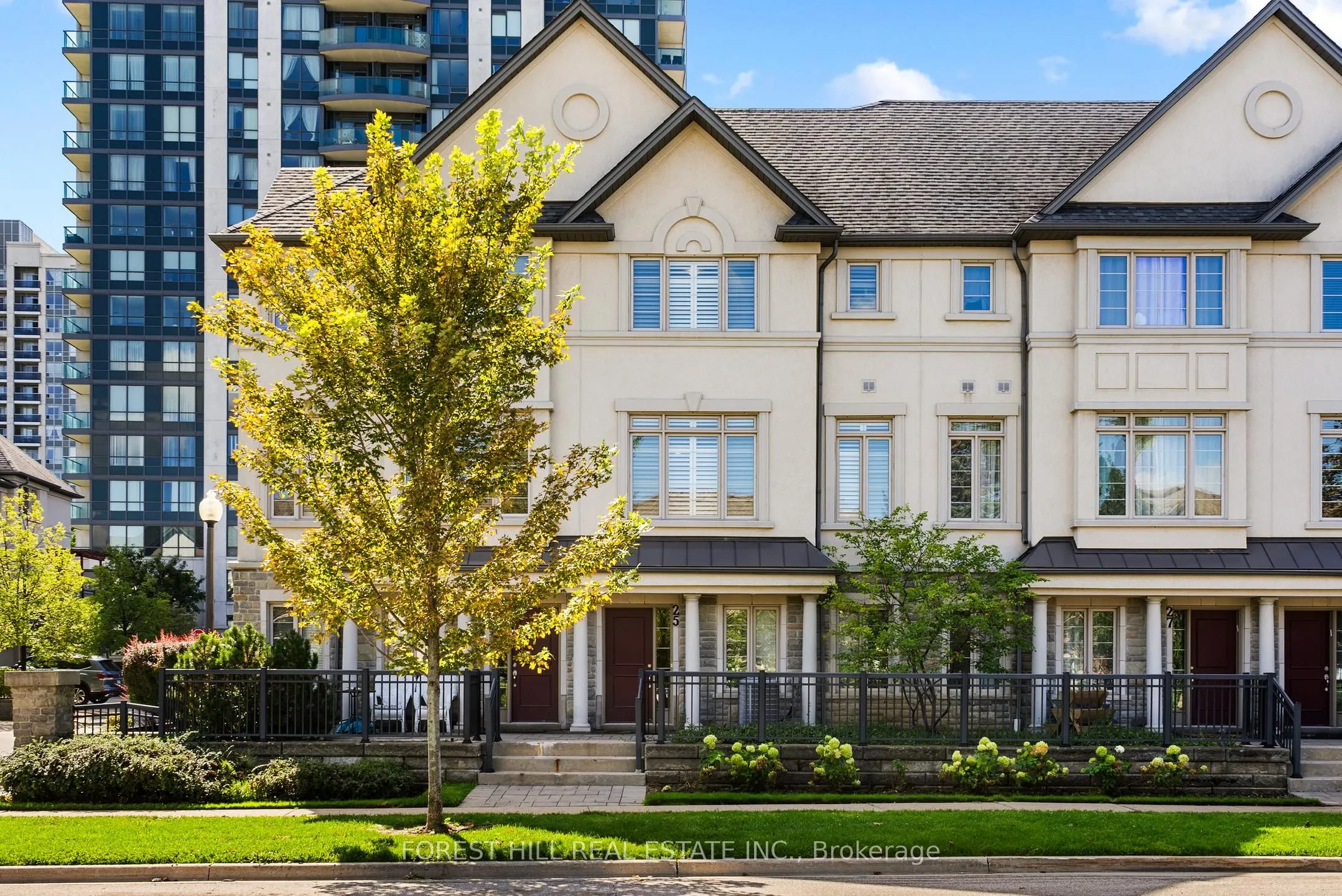 25 Beverley Glen Boulevard #25