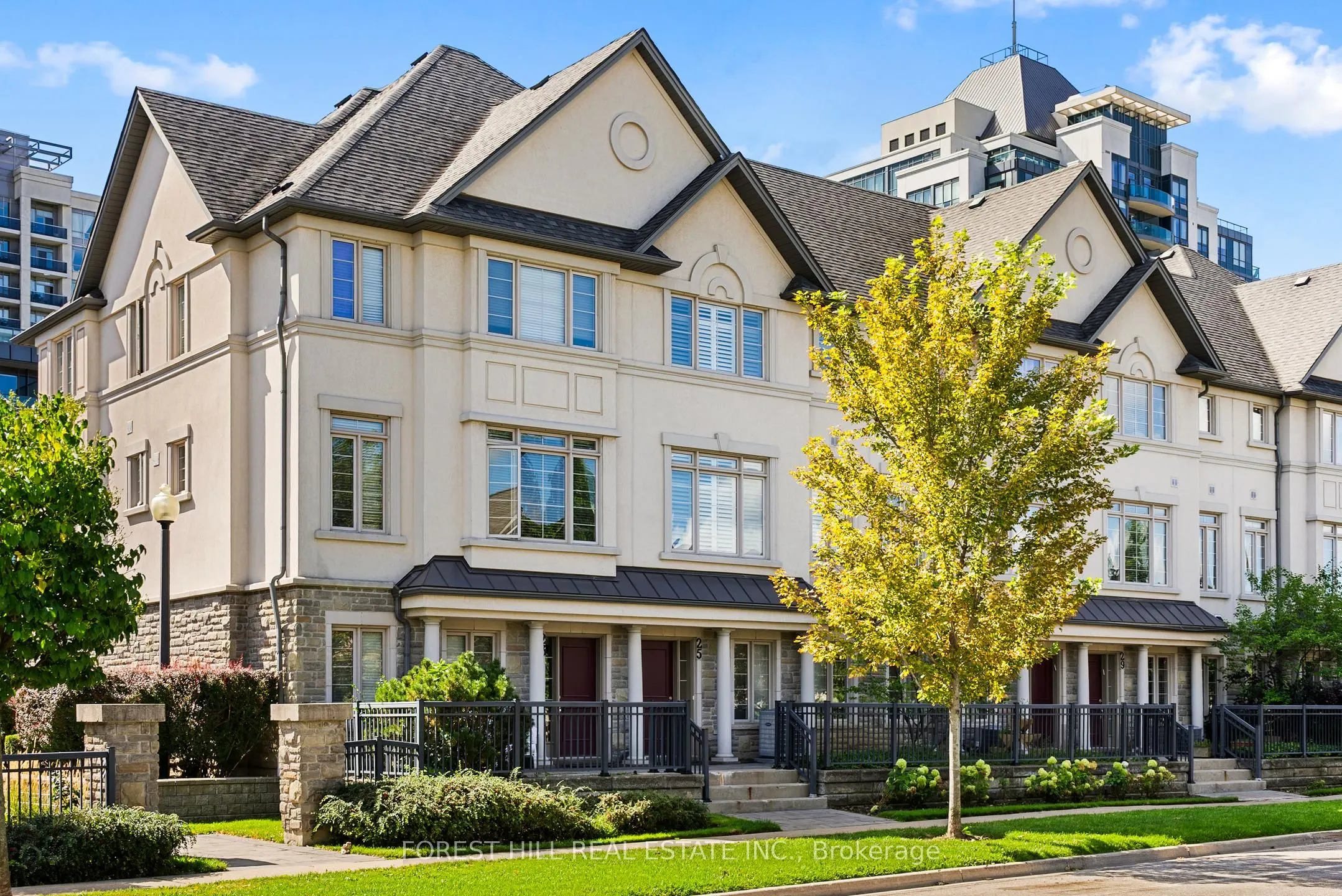 25 Beverley Glen Boulevard #25