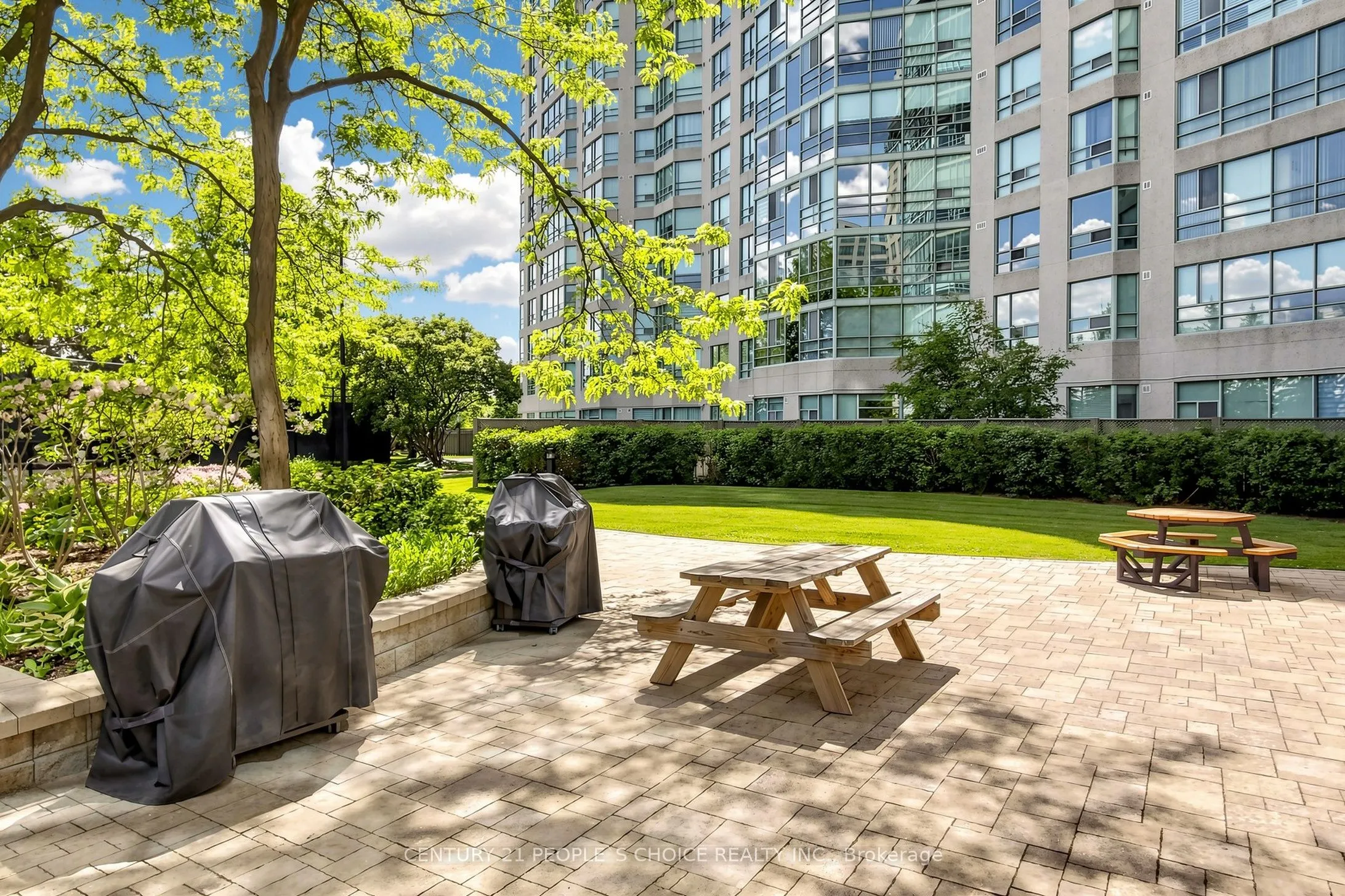 7805 Bayview Avenue #413