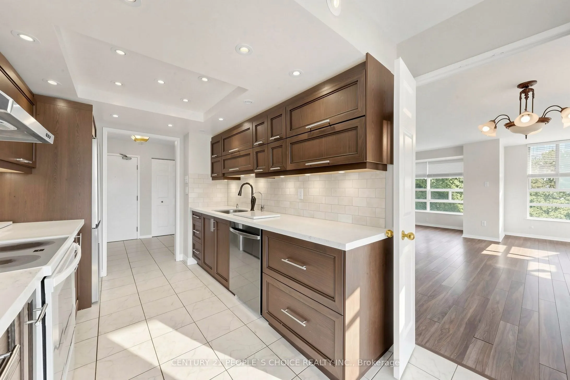 7805 Bayview Avenue #413