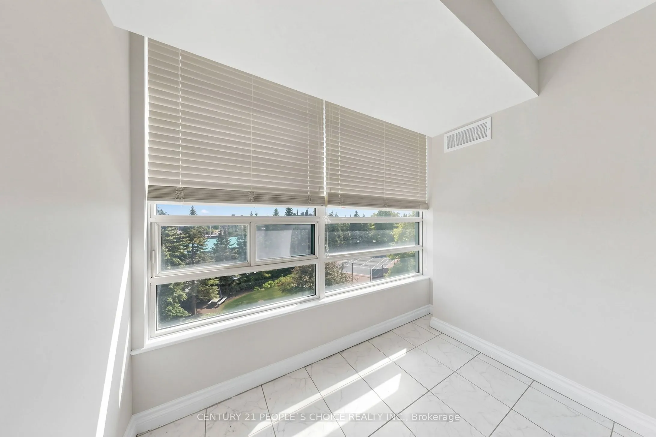 7805 Bayview Avenue #413