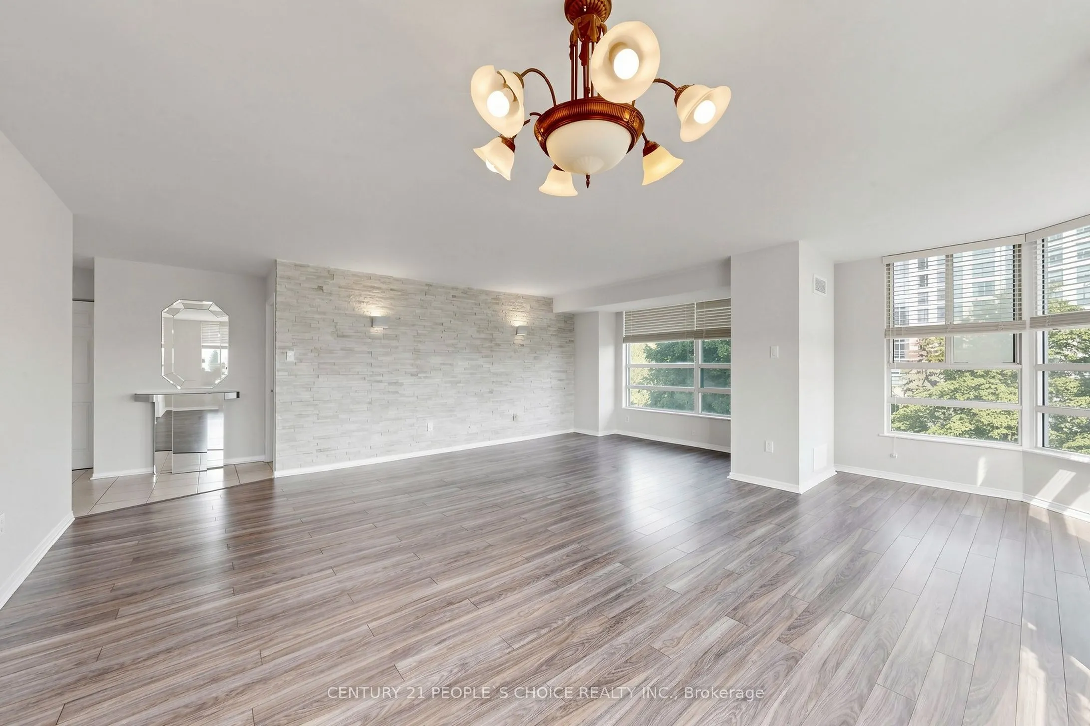 7805 Bayview Avenue #413