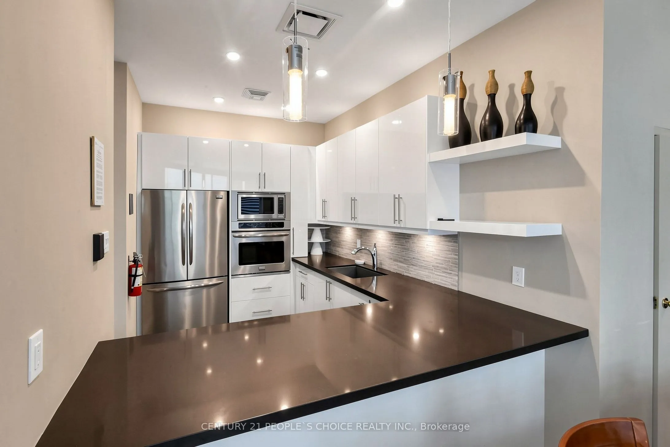 7805 Bayview Avenue #413