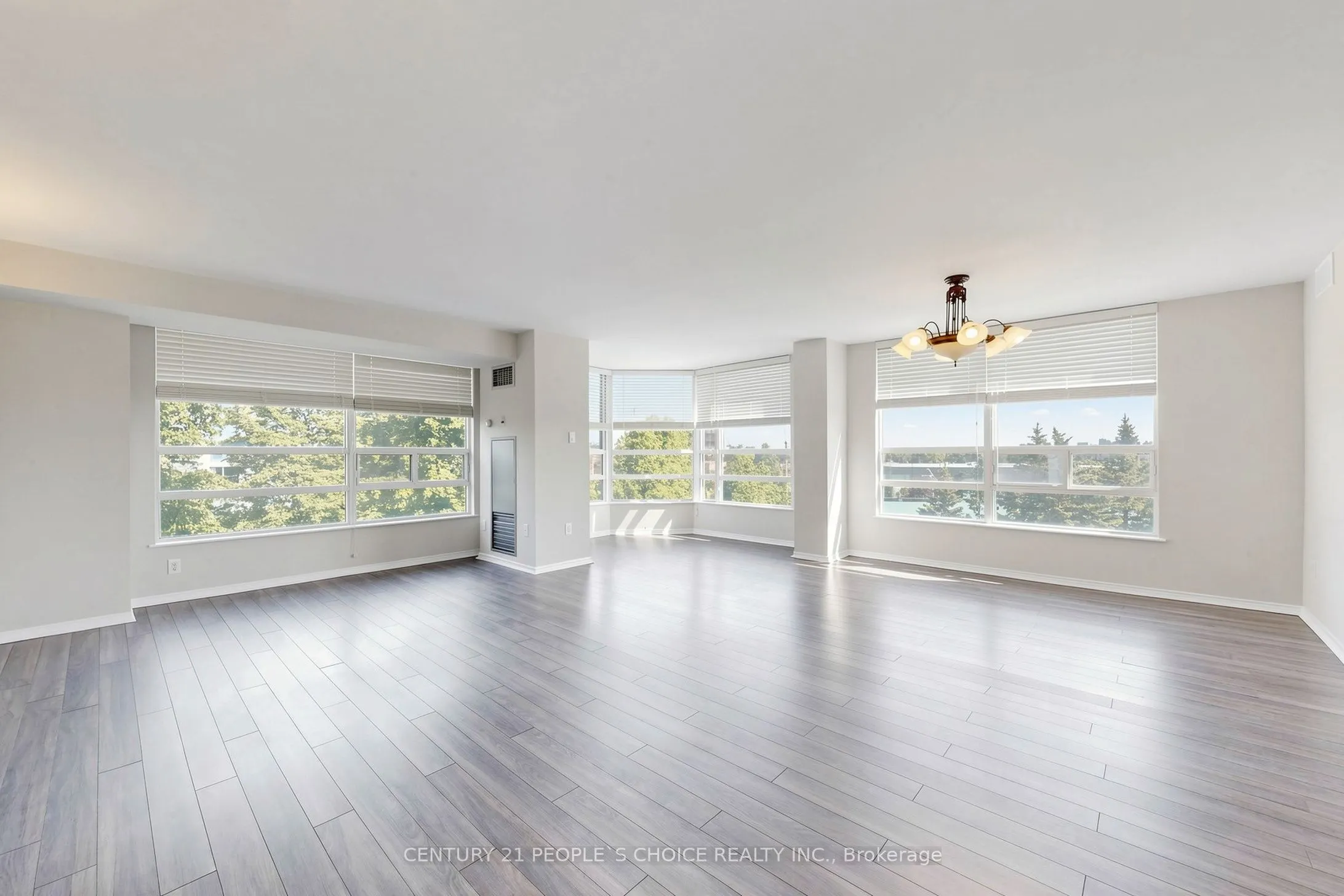7805 Bayview Avenue #413