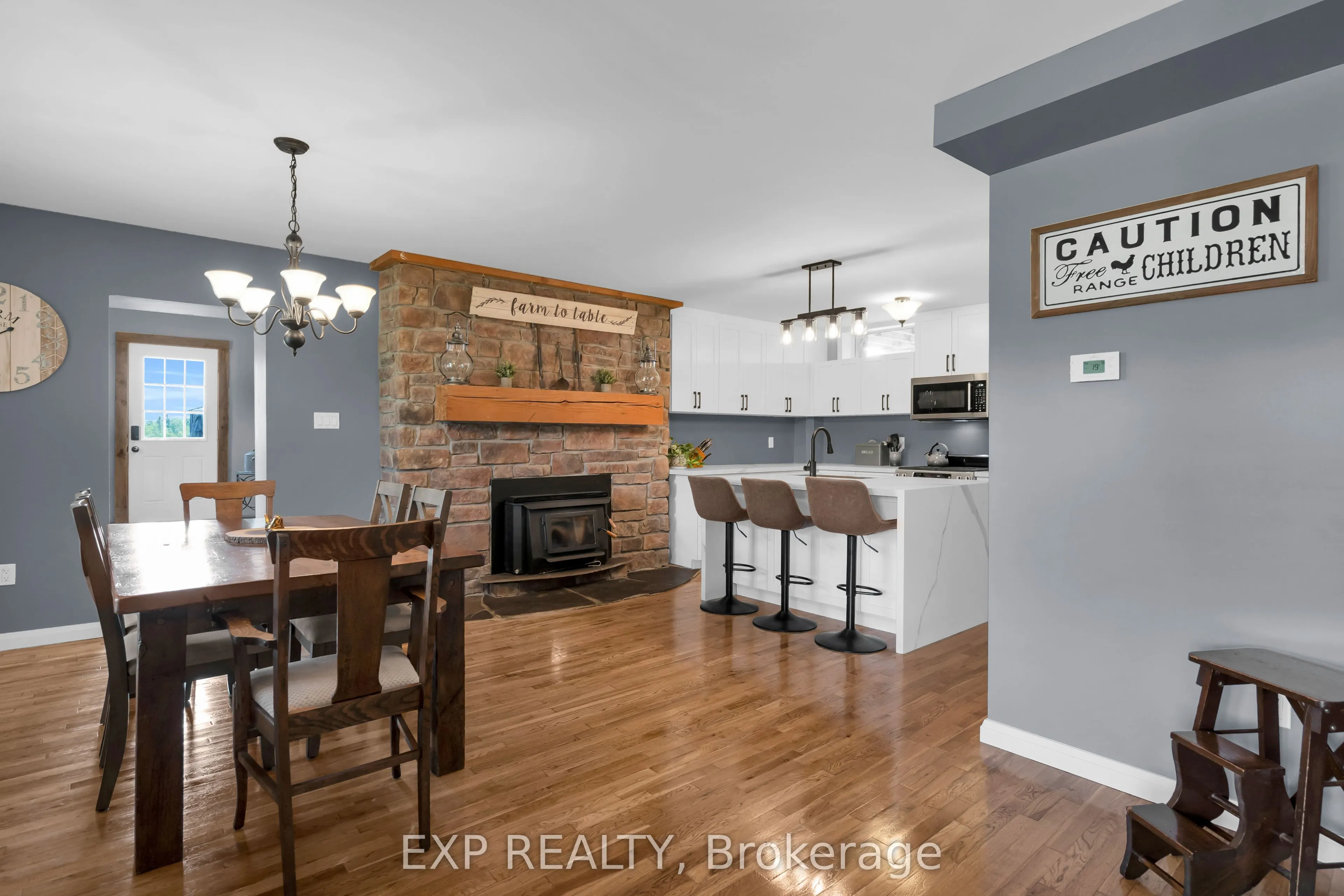 220 Lakeridge Road
