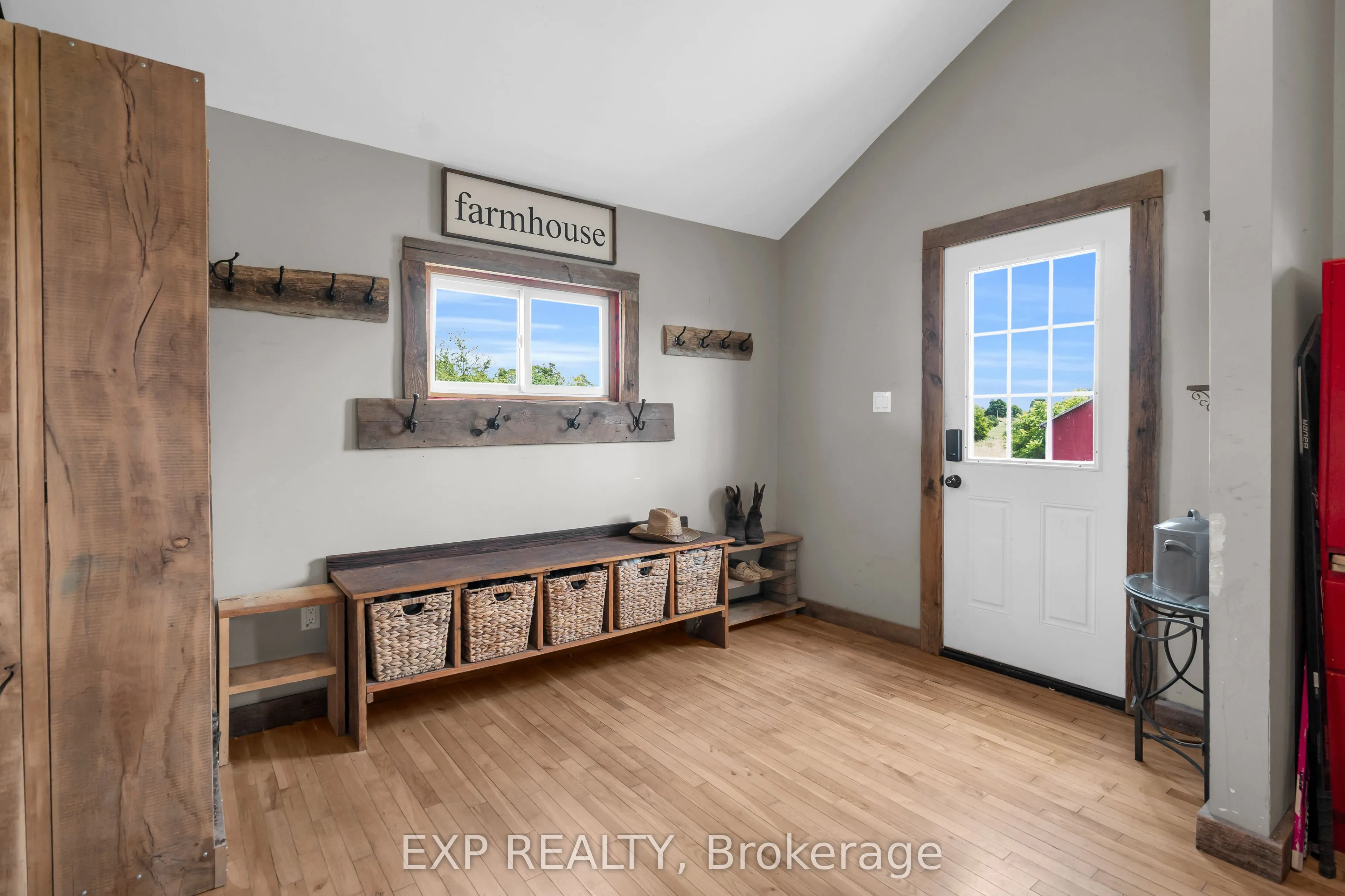 220 Lakeridge Road