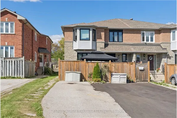 537 Walpole Crescent