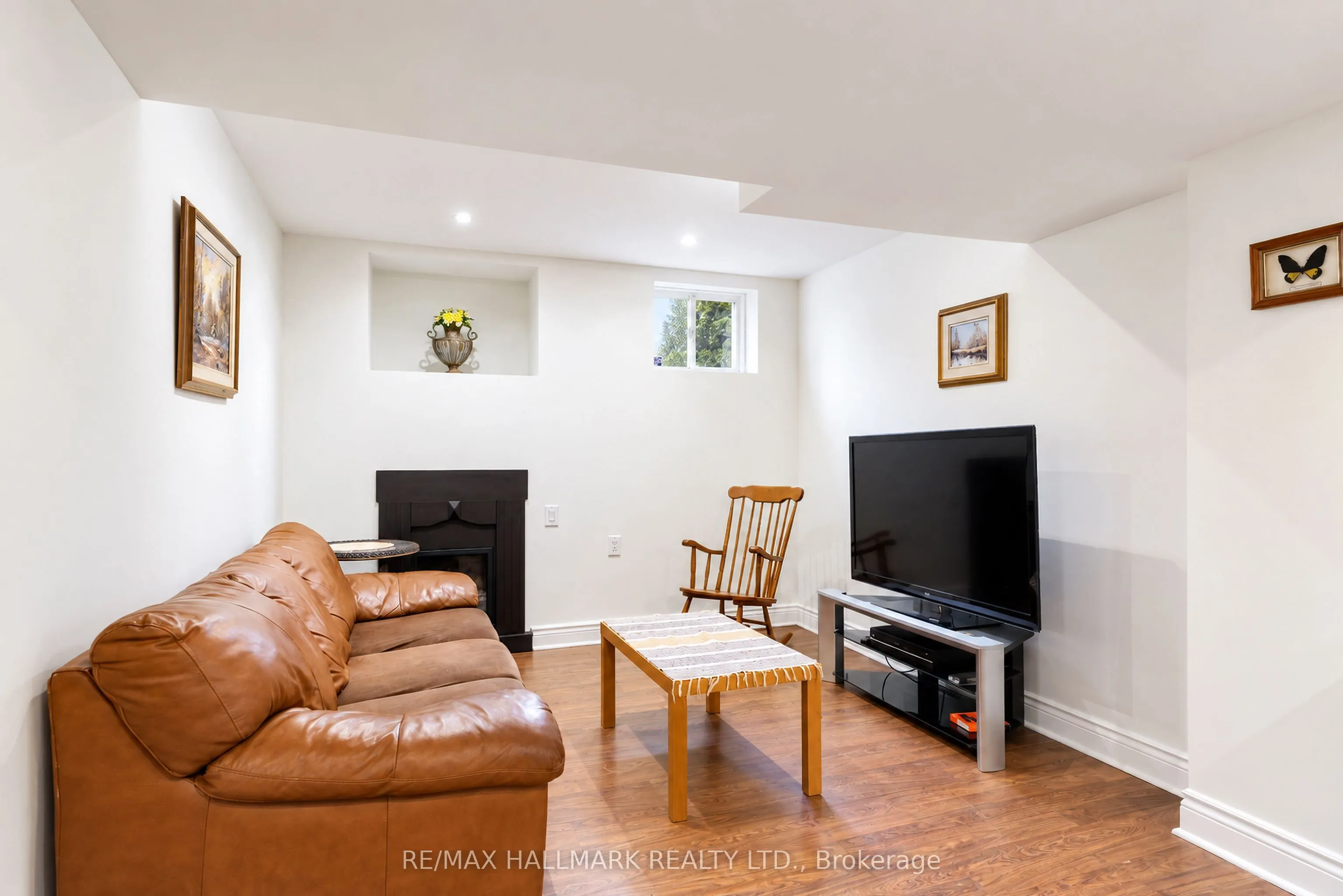 16 Braehead Drive