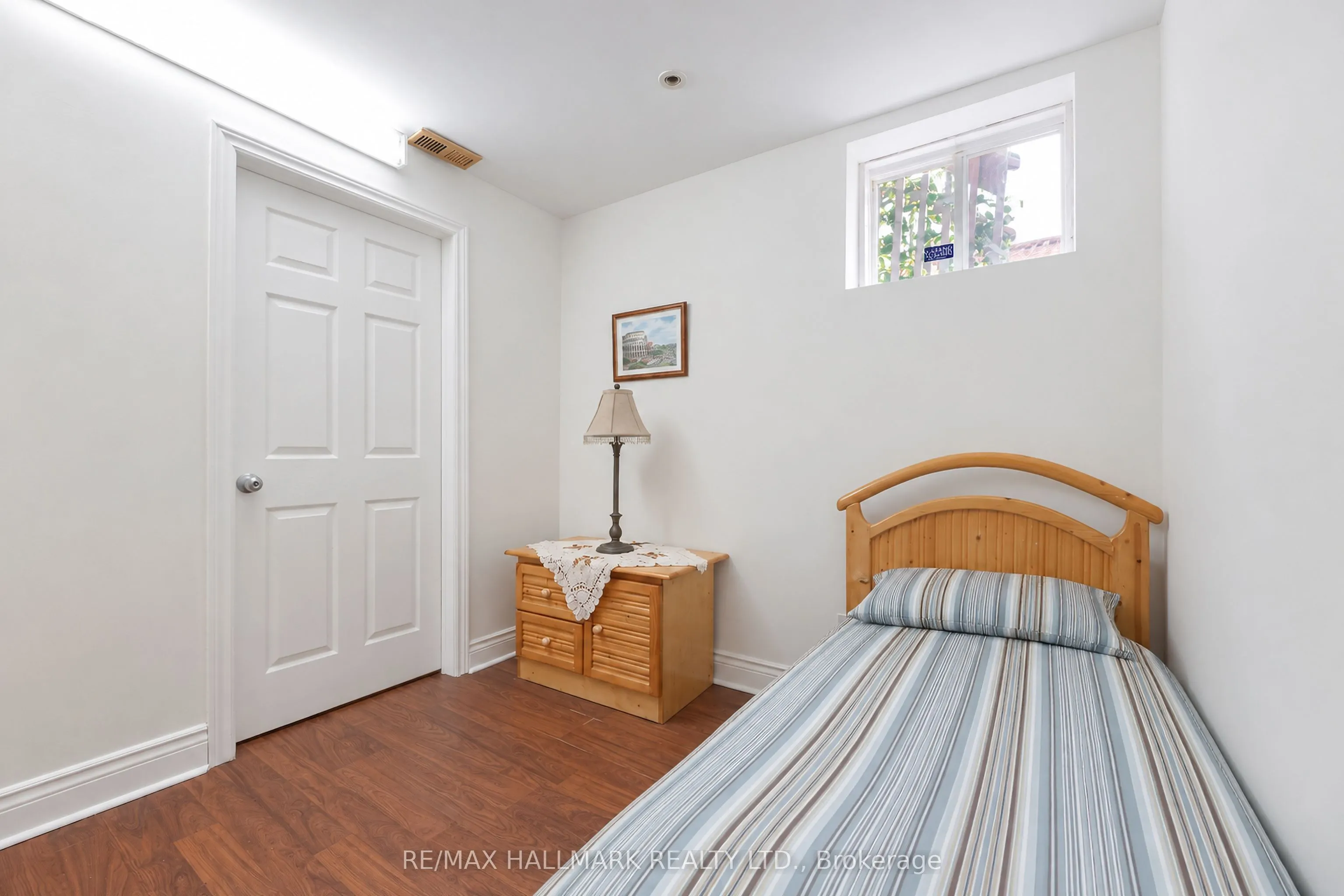 16 Braehead Drive
