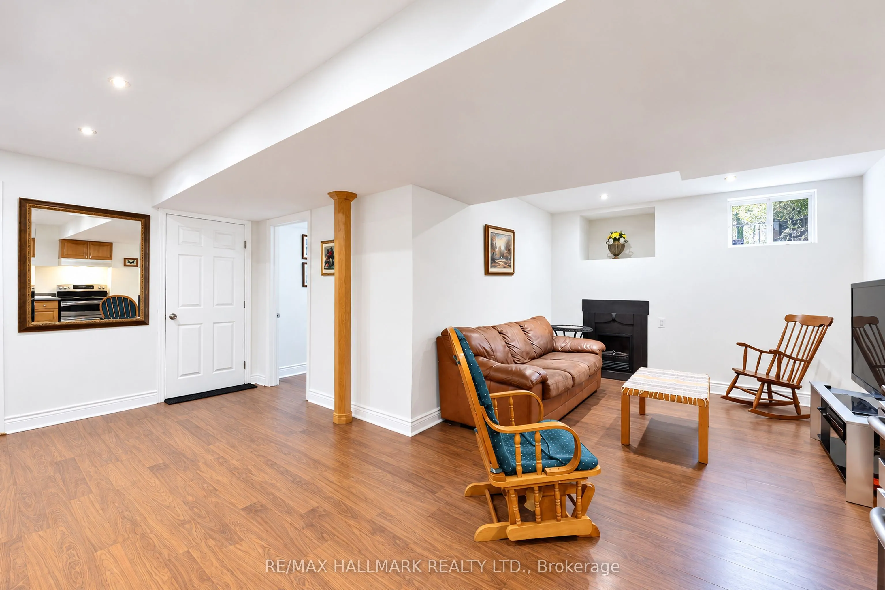16 Braehead Drive
