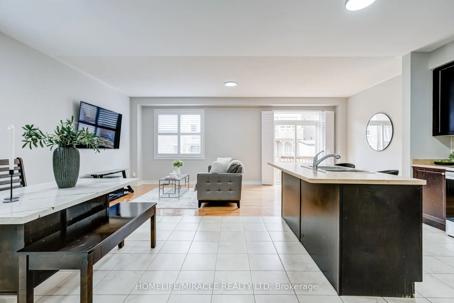 81 Willoughby Way