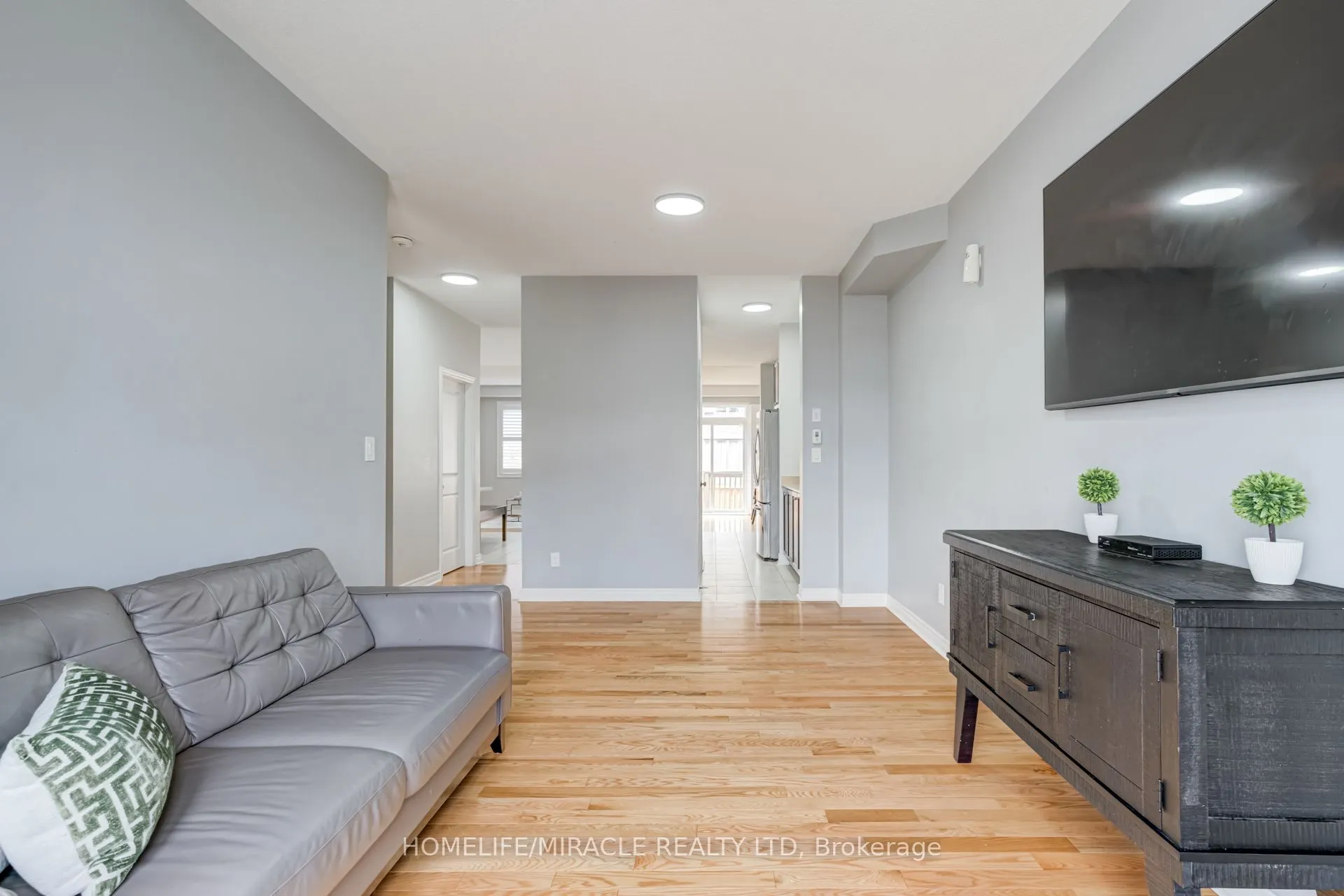 81 Willoughby Way