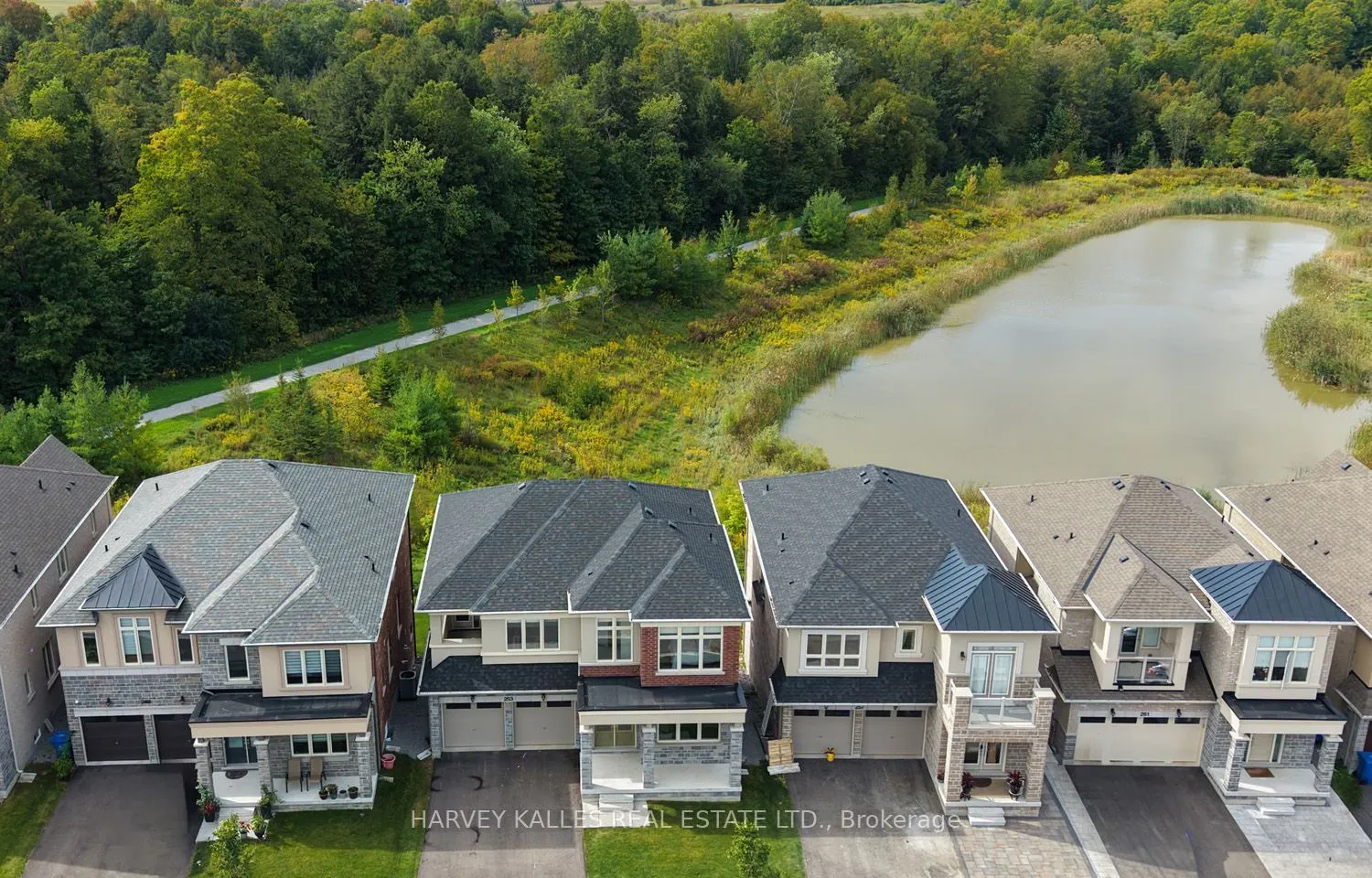253 Seaview Heights #Main Floor