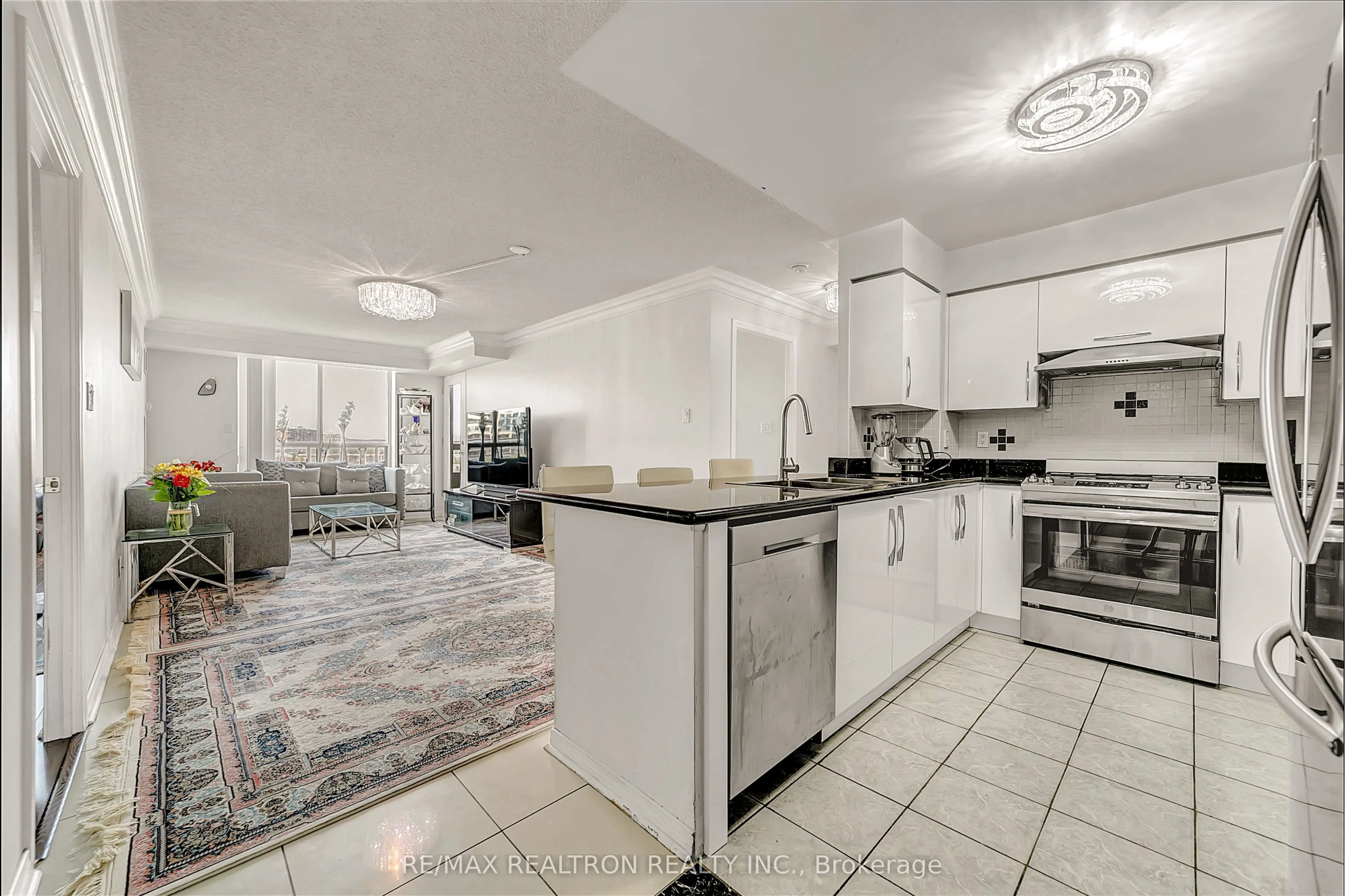 29 Northern Hts Drive N #615