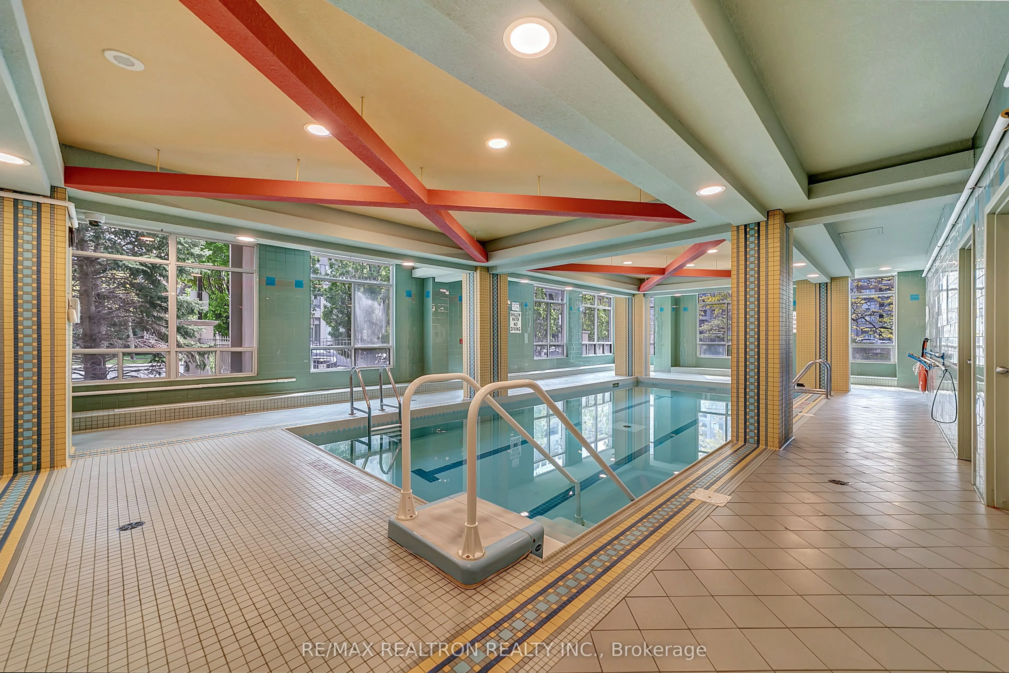 29 Northern Hts Drive N #615