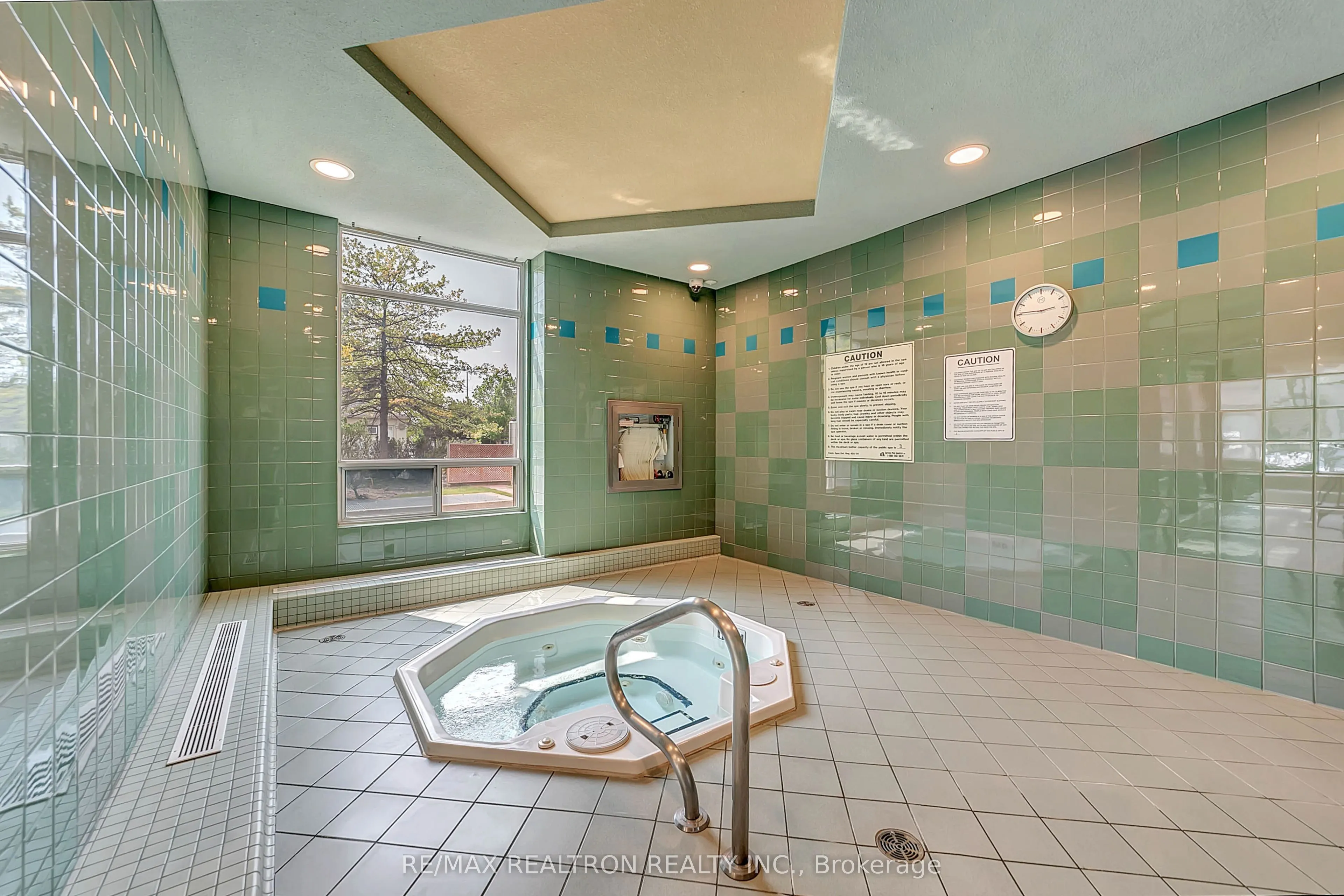 29 Northern Hts Drive N #615